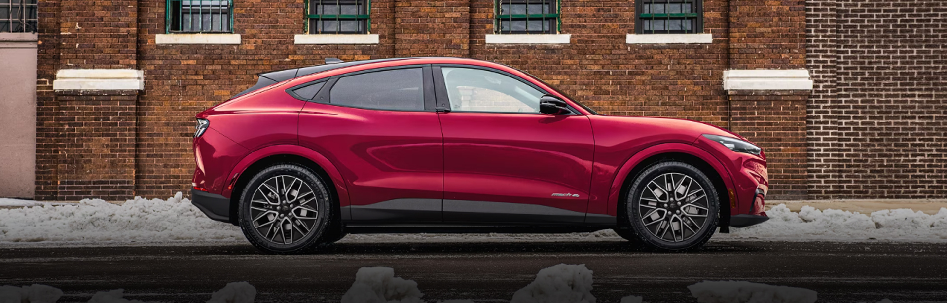 2025 Ford Mustang MACH-E