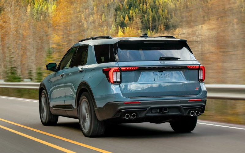 BlueCruise Confidence and Everyday Utility with the 2026 Ford Explorer around Loxahatchee, FL