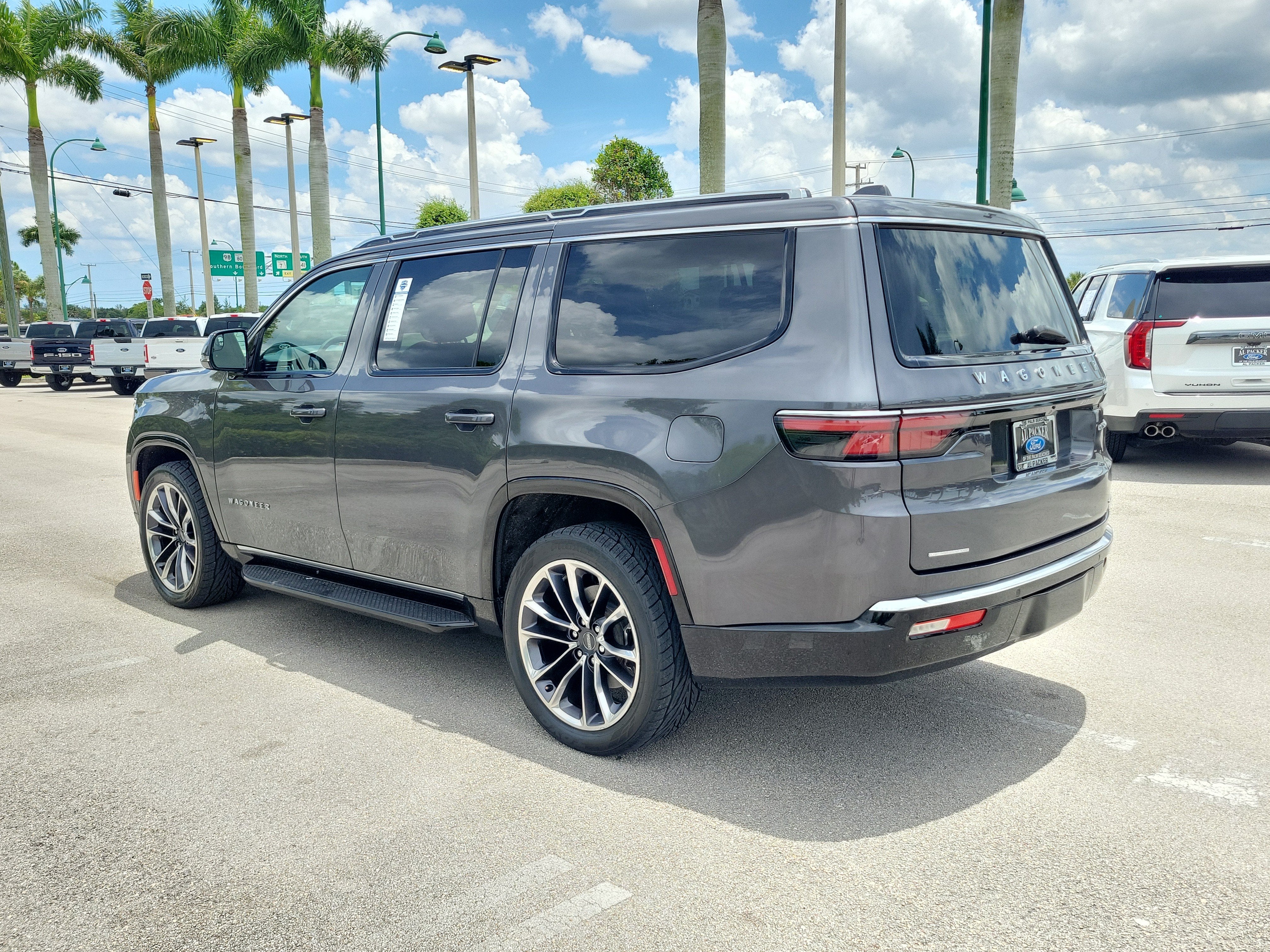 2022 Jeep Wagoneer Series II