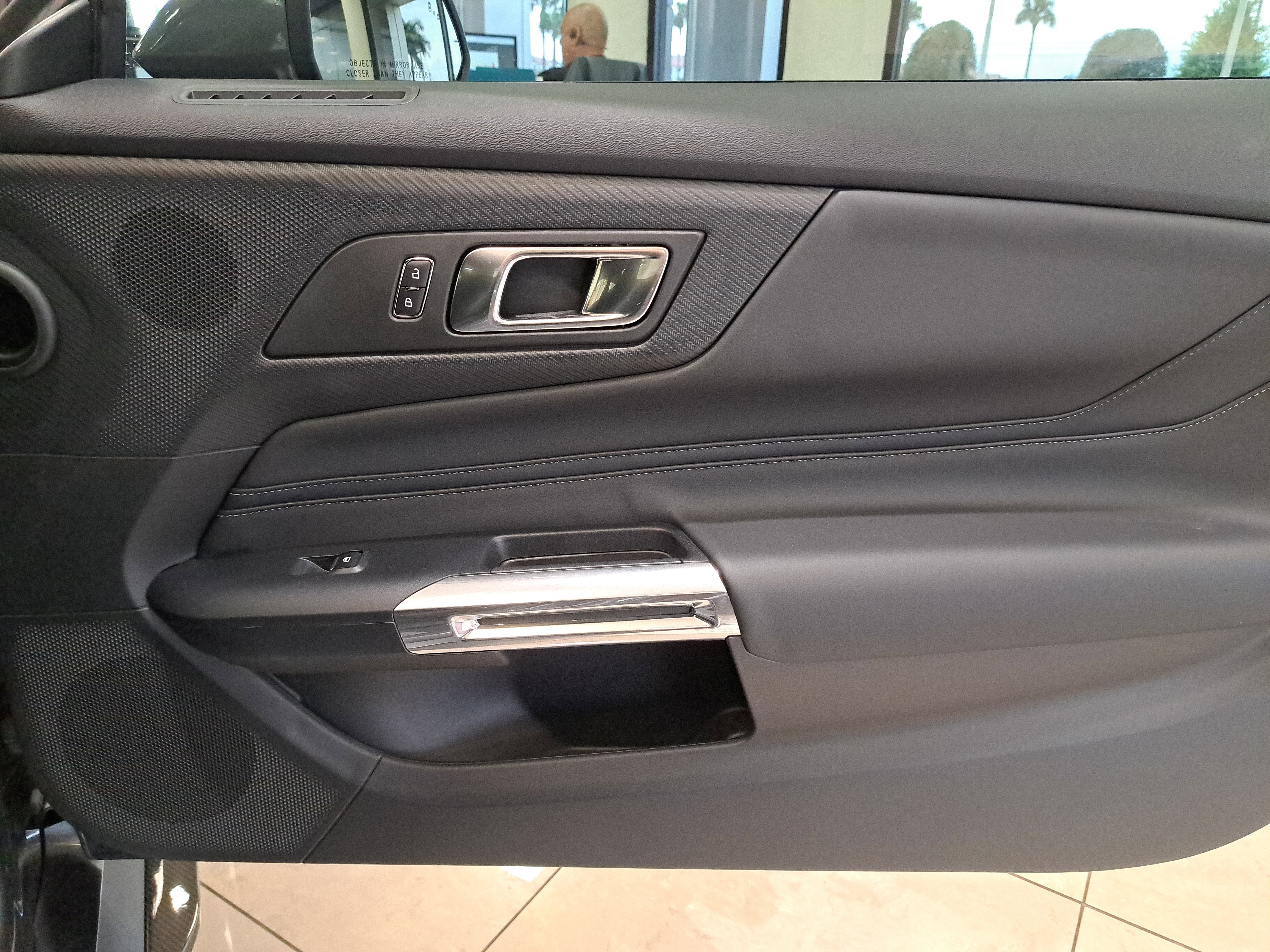 2025 Ford Mustang Premium