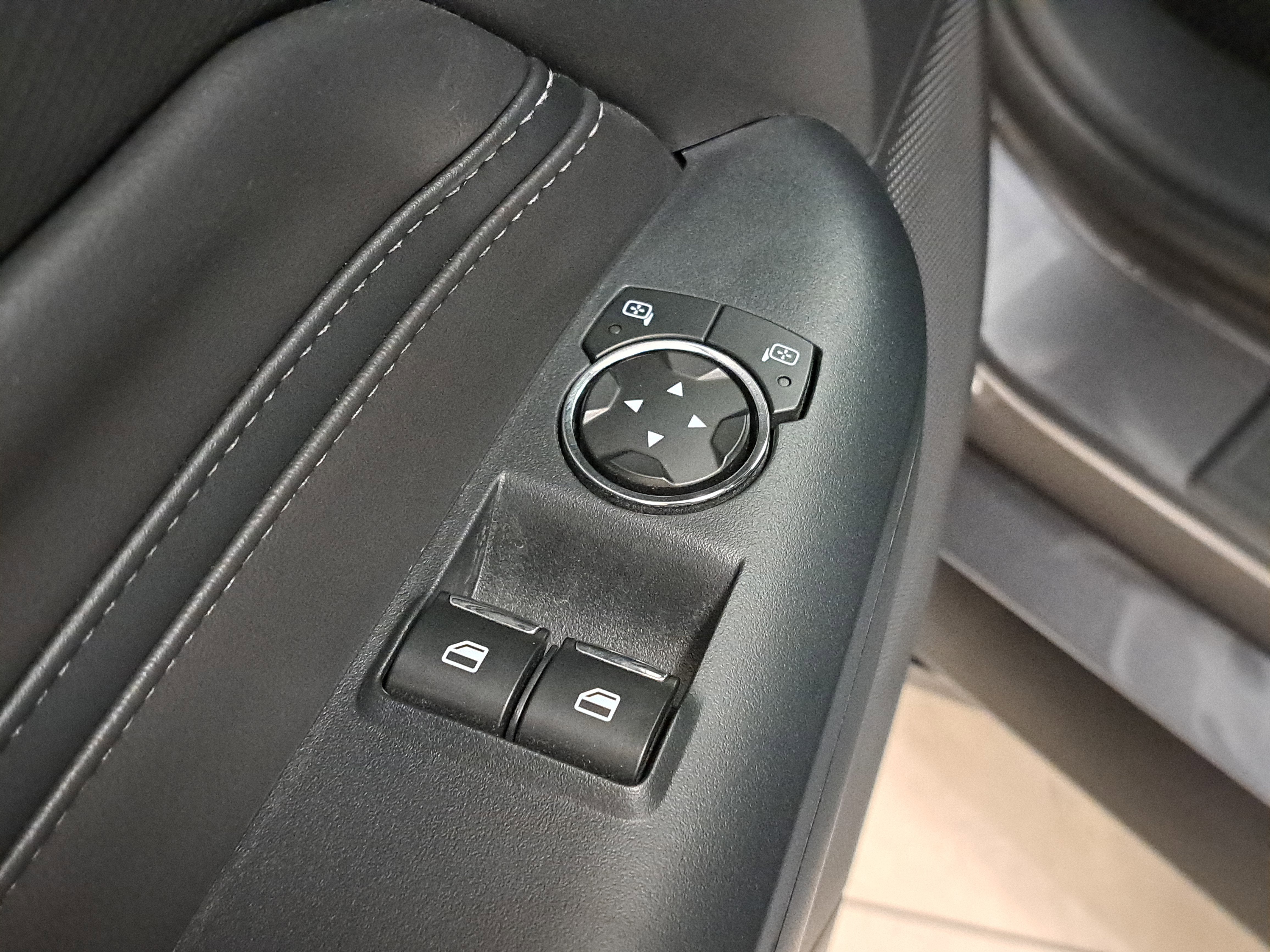 2025 Ford Mustang Premium