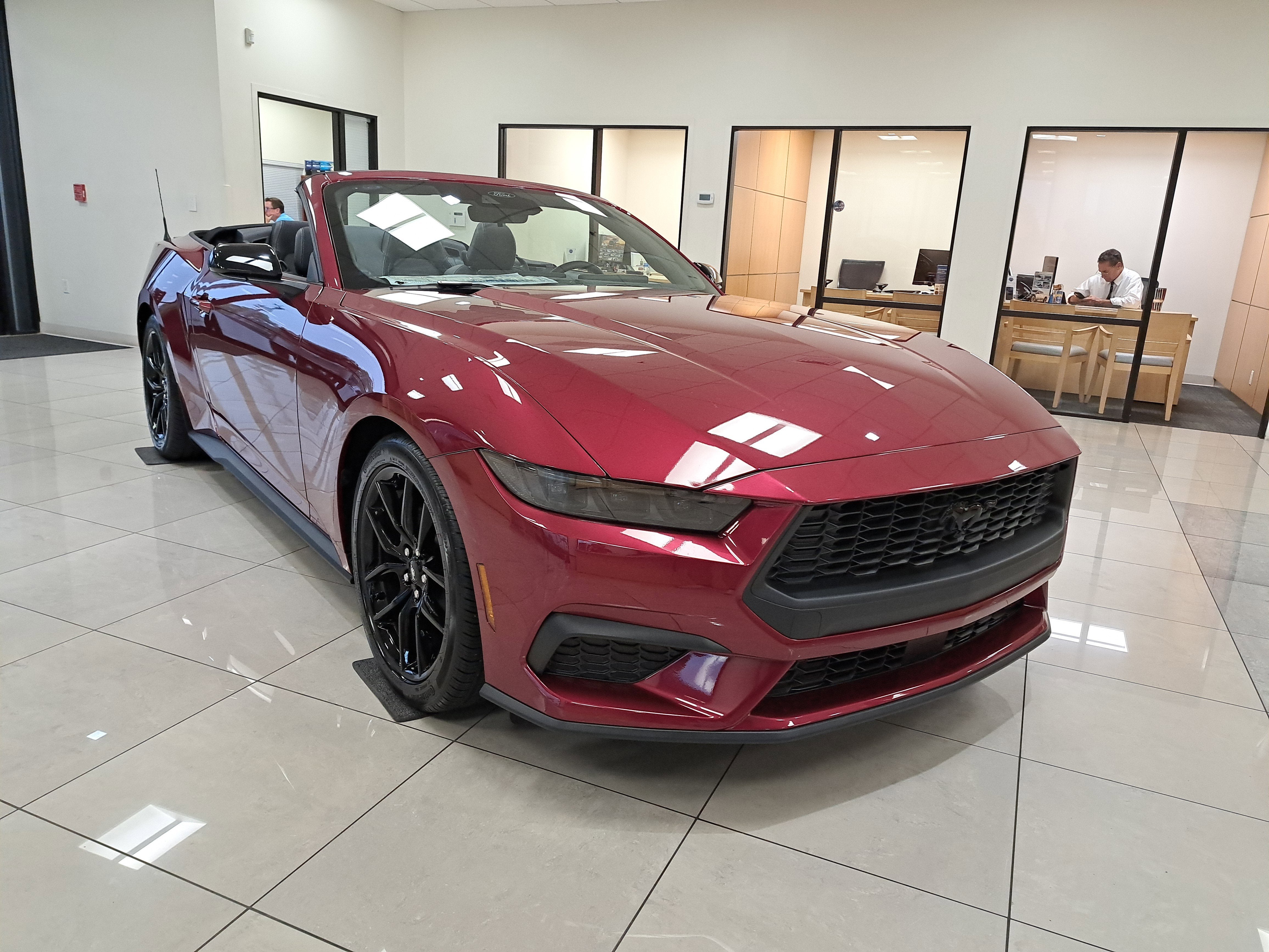 2025 Ford Mustang EcoBoost