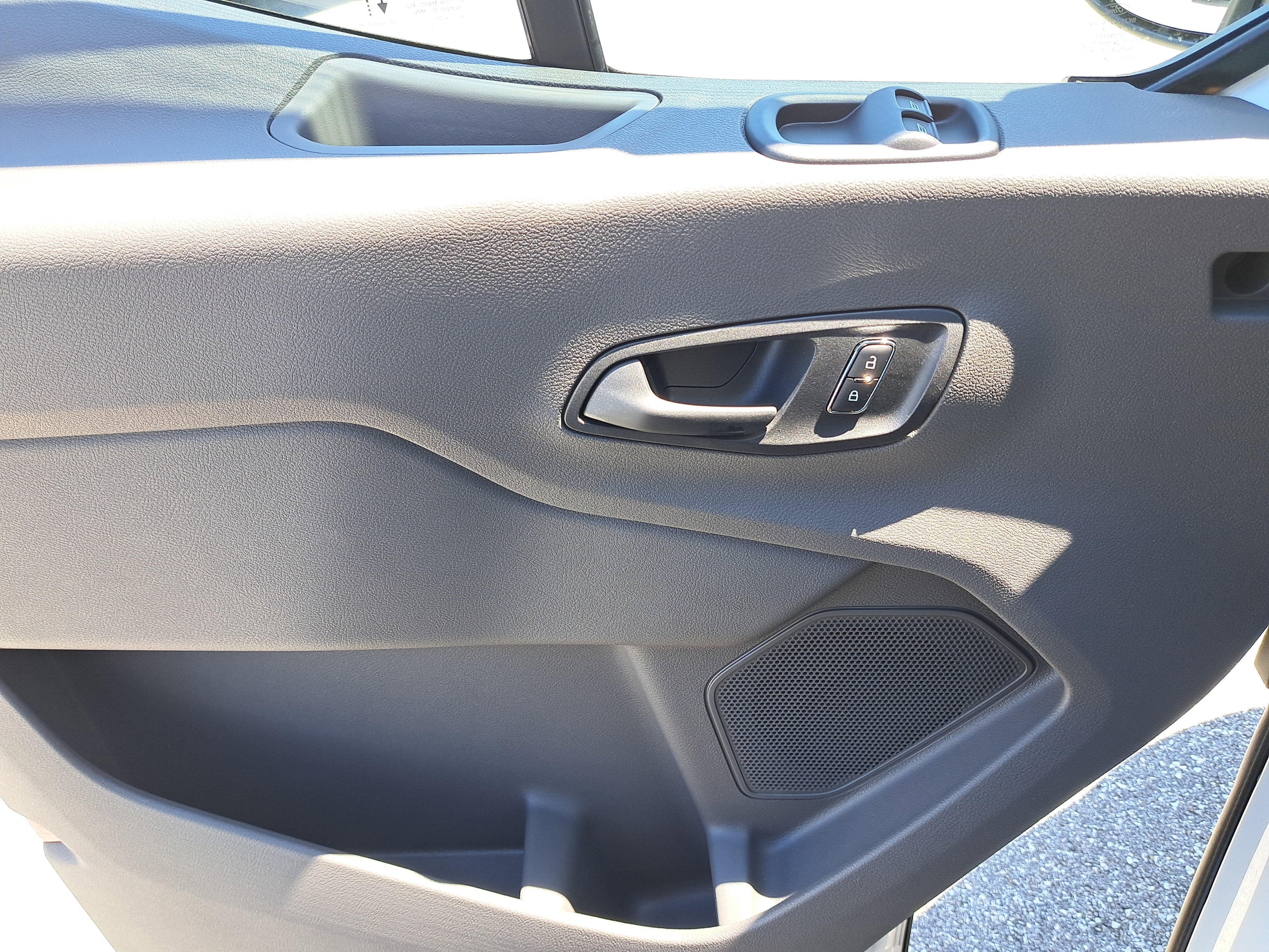2026 Ford Transit Passenger Wagon XL