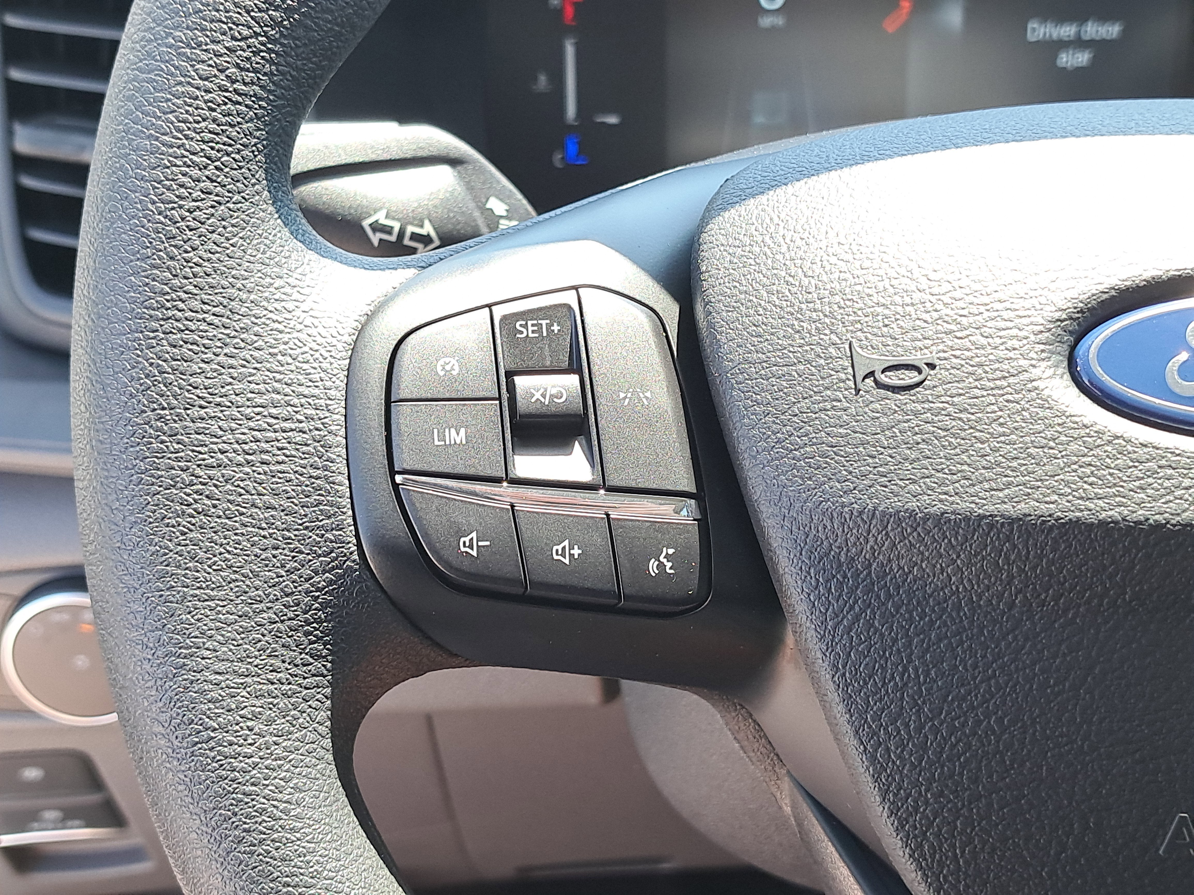 2026 Ford Transit Passenger Wagon XL