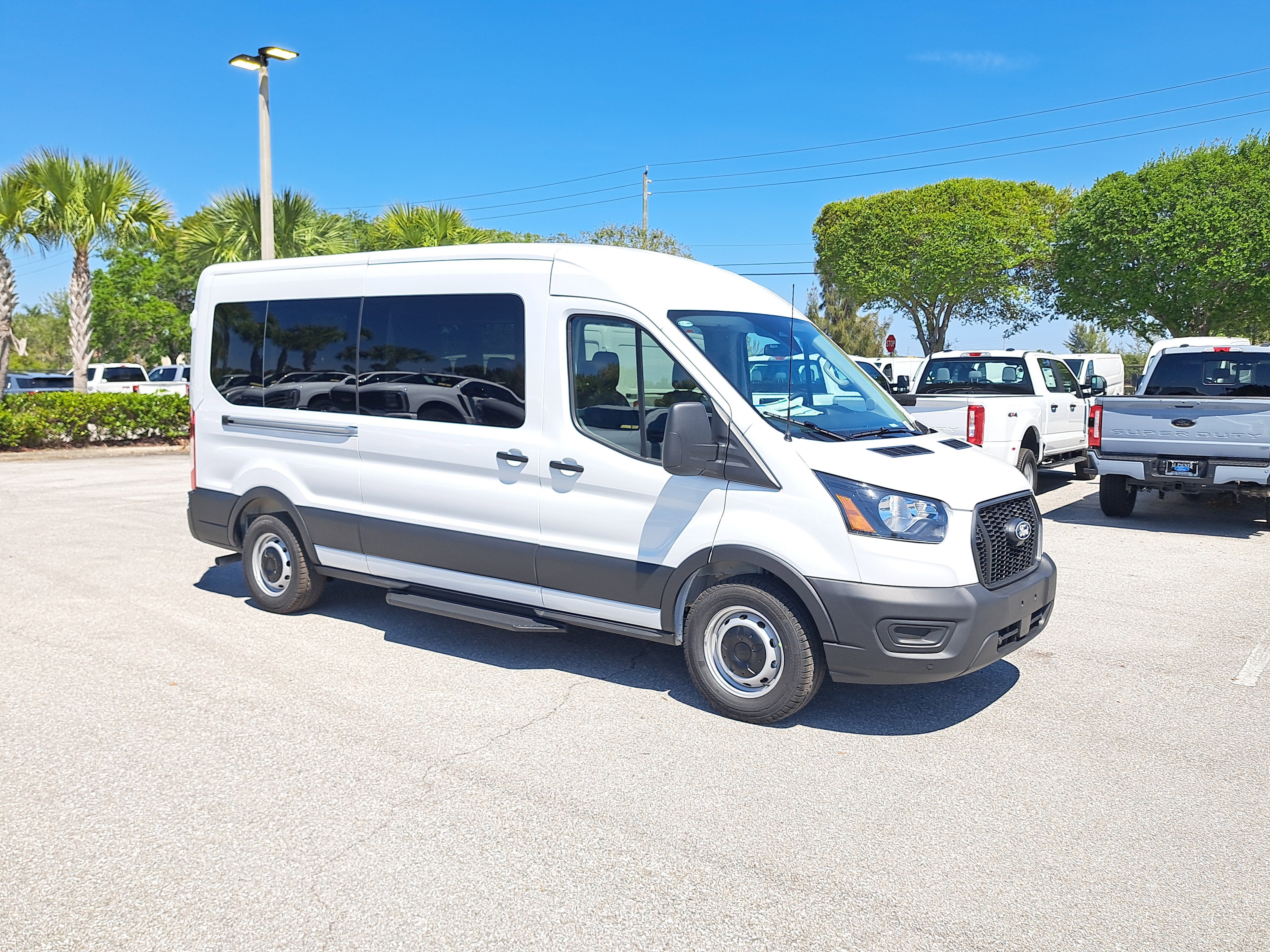 2026 Ford Transit Passenger Wagon XL