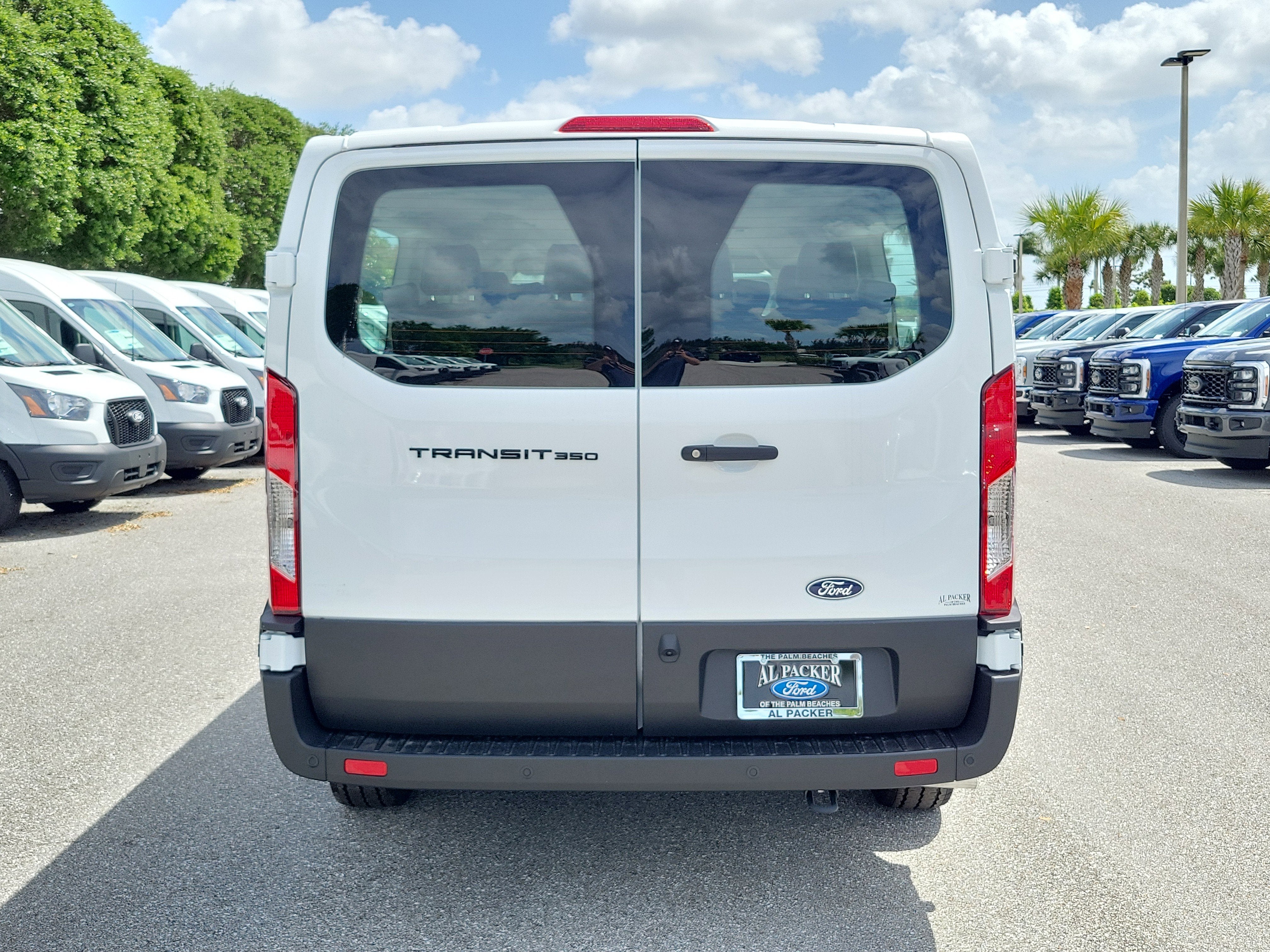 2026 Ford Transit Passenger Wagon Base