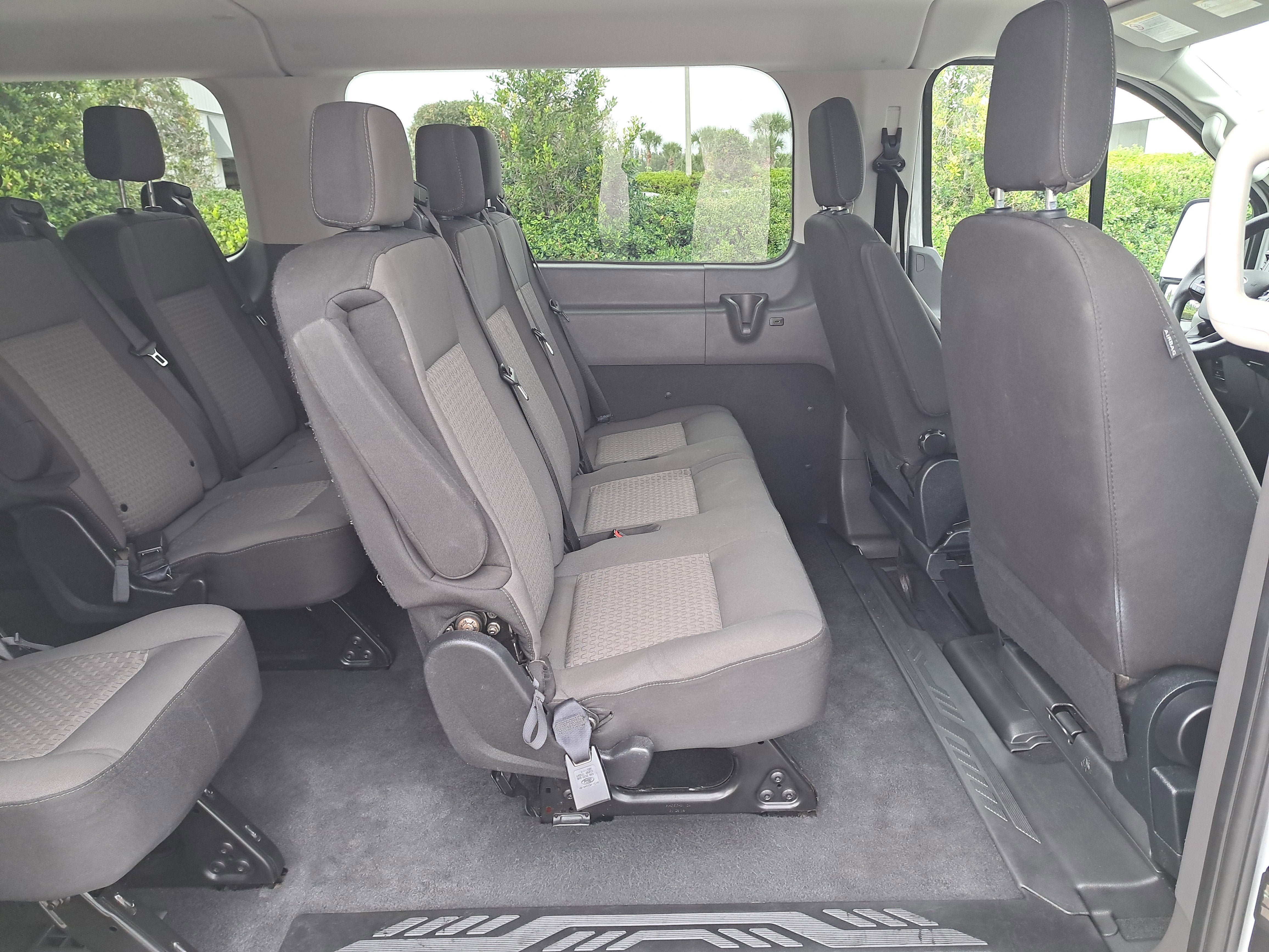 2023 Ford Transit Passenger Wagon XLT