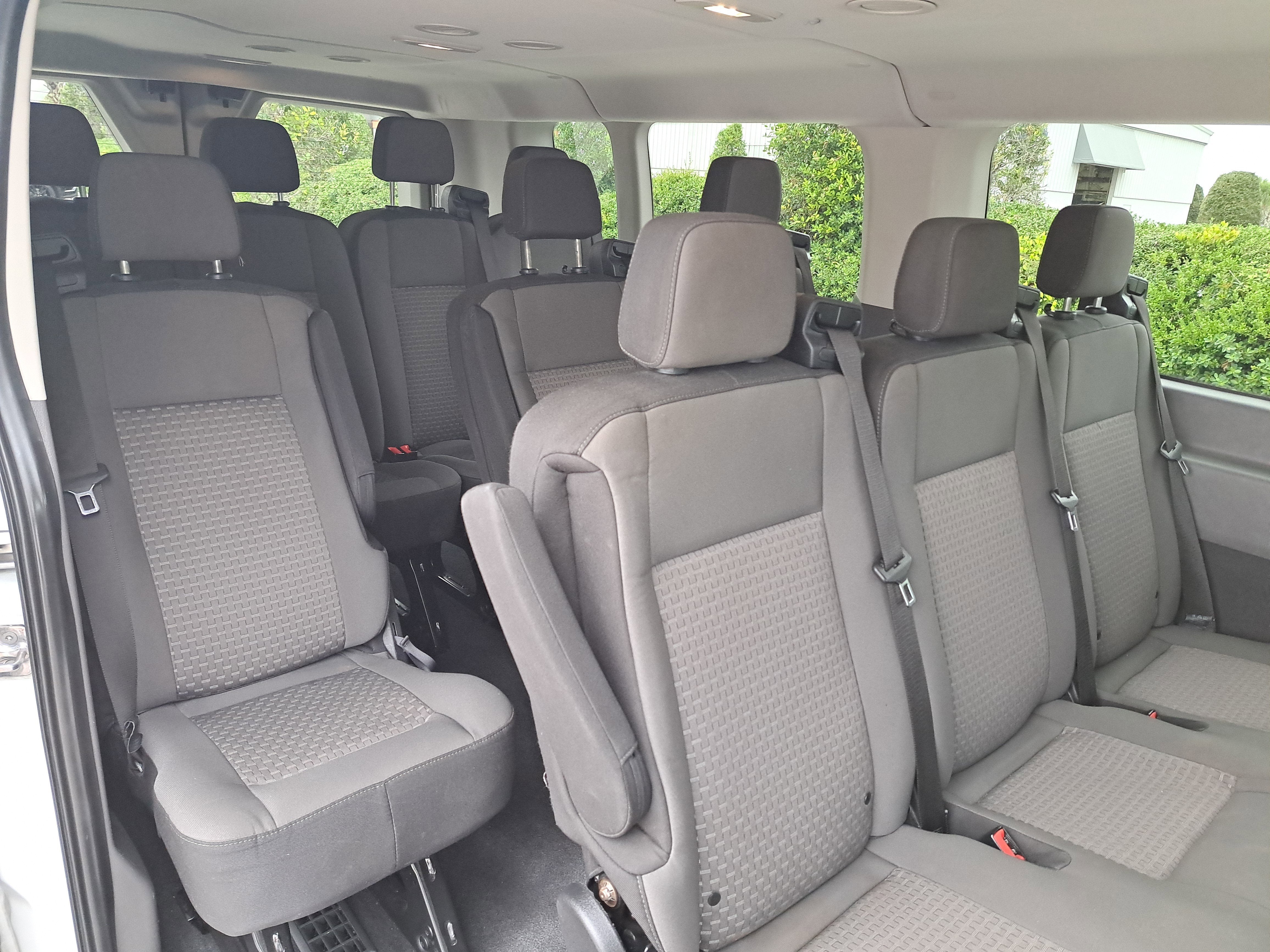 2023 Ford Transit Passenger Wagon XLT