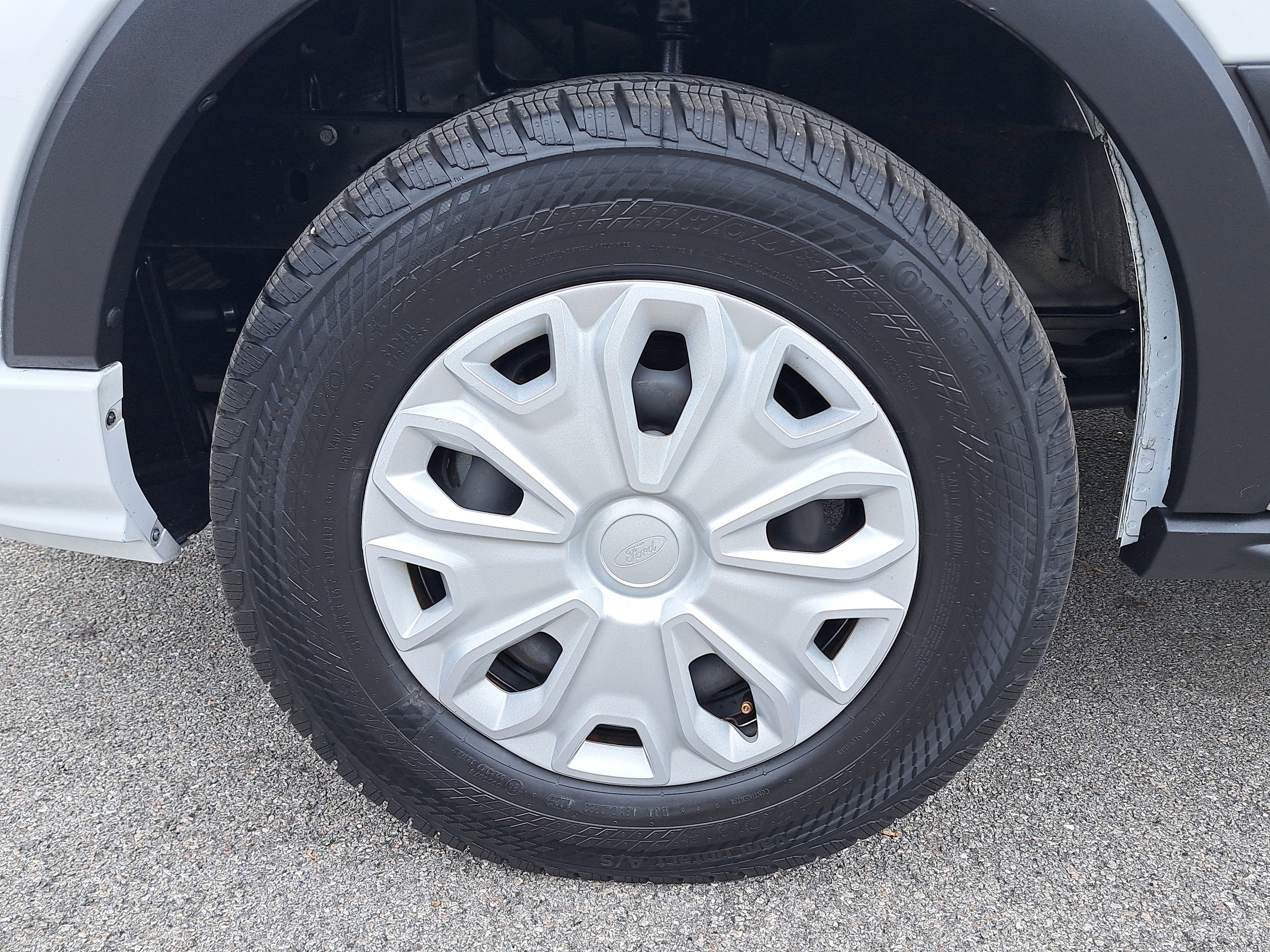 2023 Ford Transit Passenger Wagon XLT