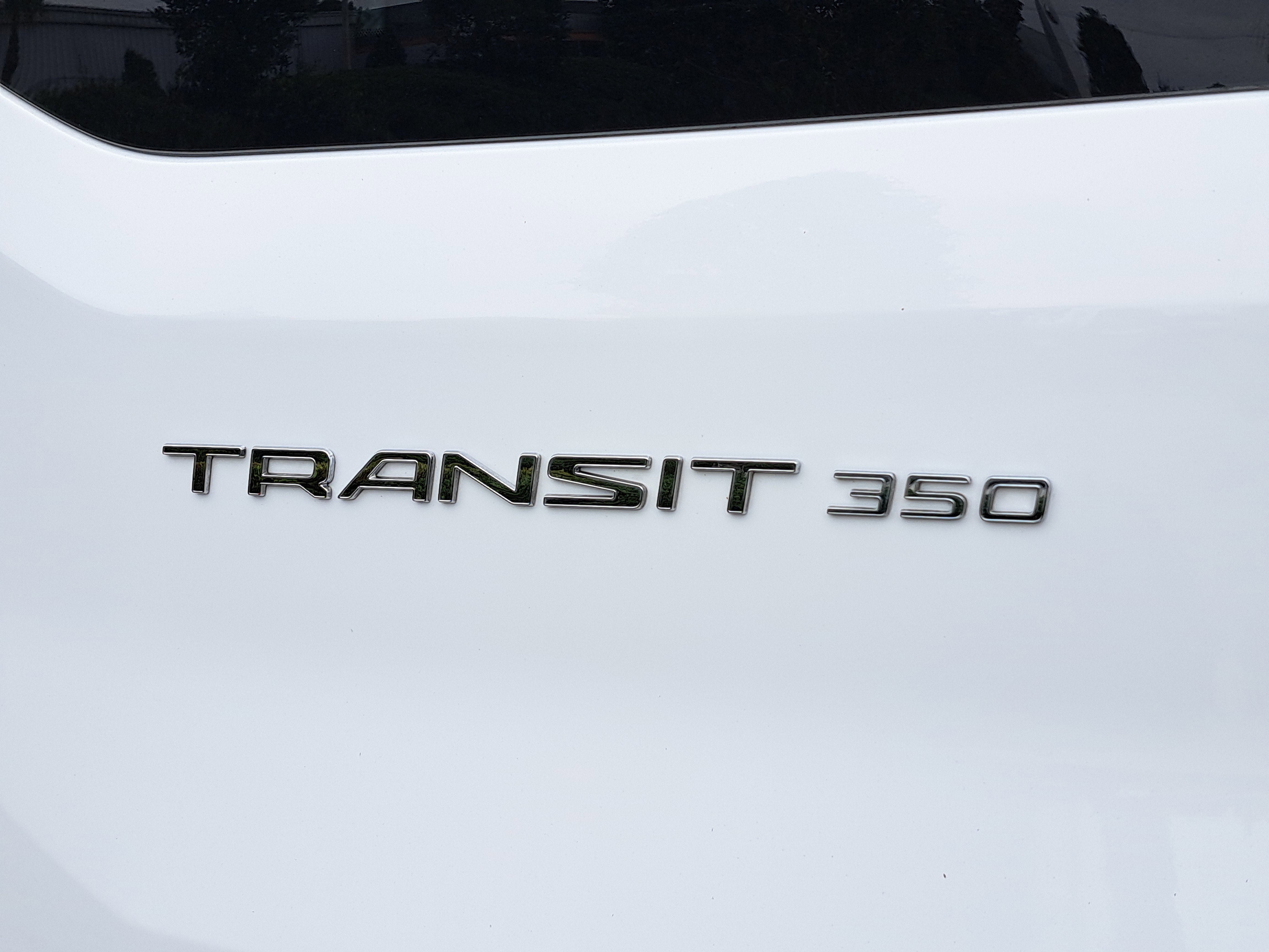 2023 Ford Transit Passenger Wagon XLT