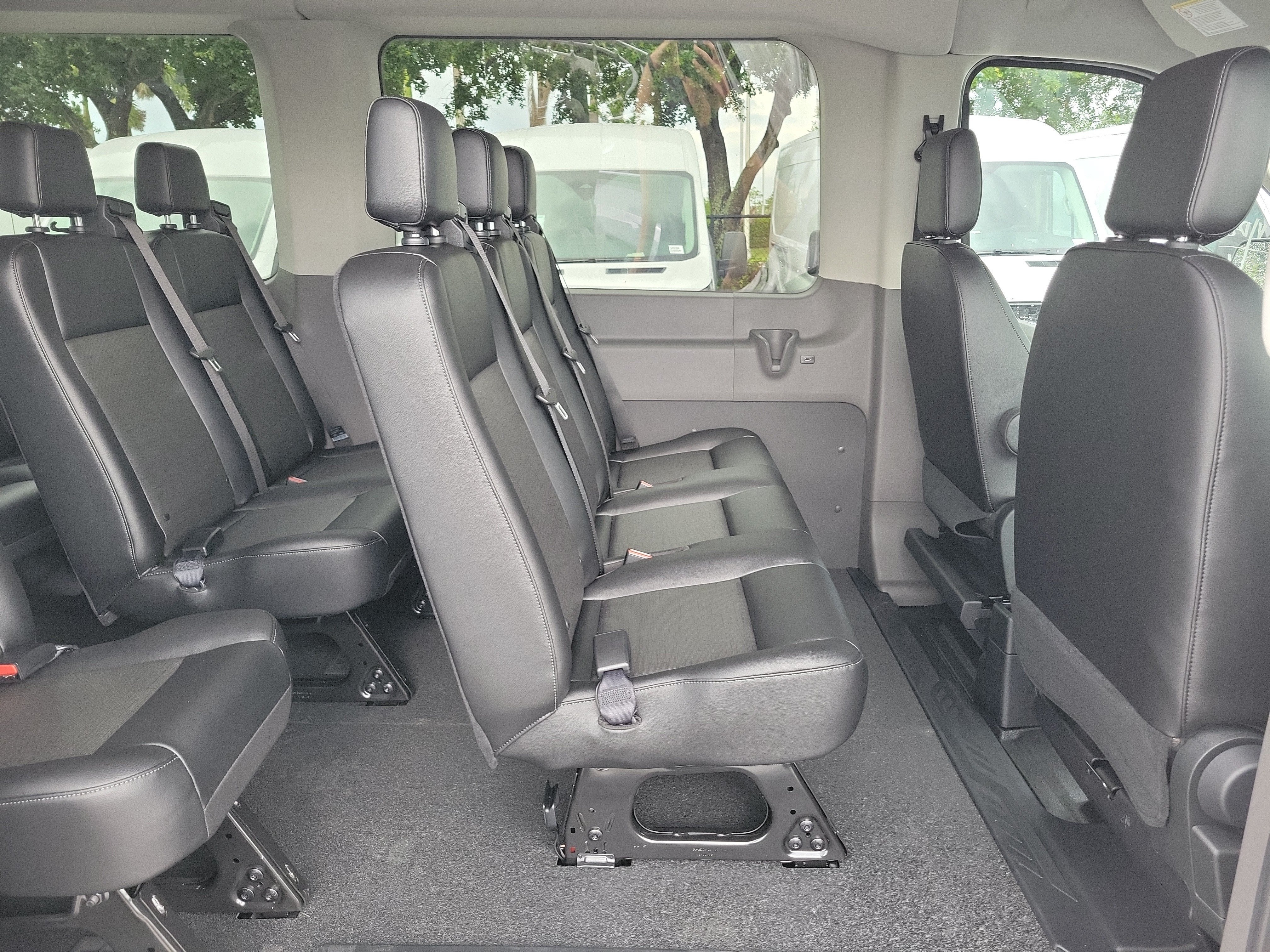 2026 Ford Transit Passenger Wagon XL