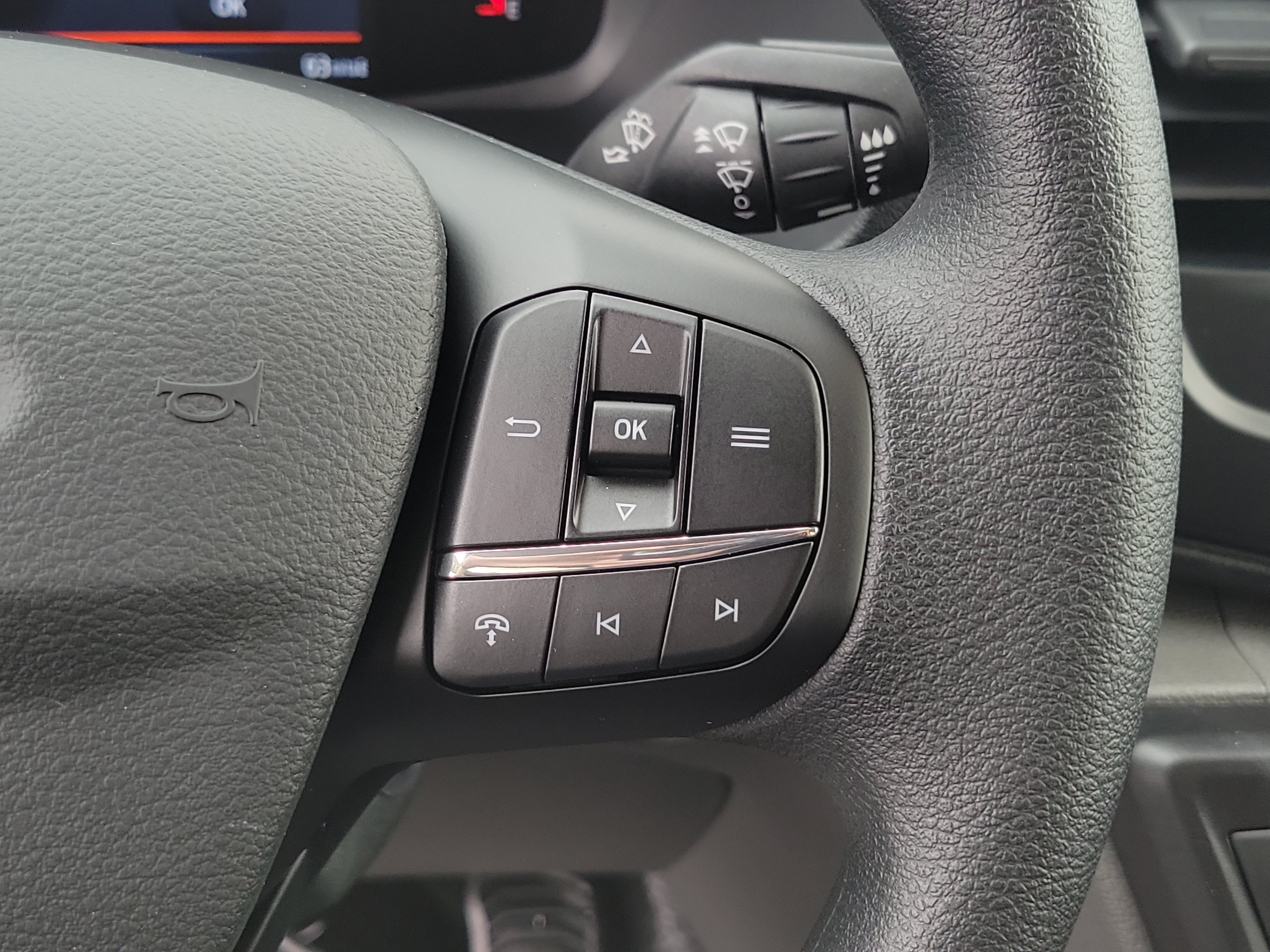 2026 Ford Transit Passenger Wagon XL