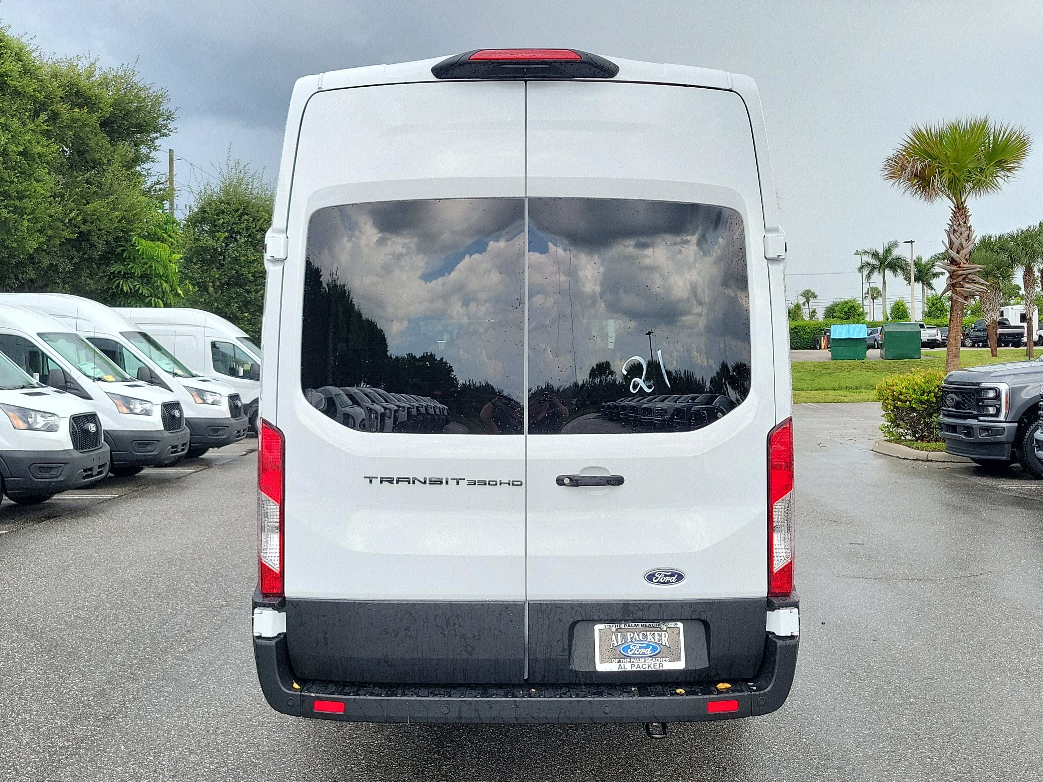 2026 Ford Transit Passenger Wagon XL