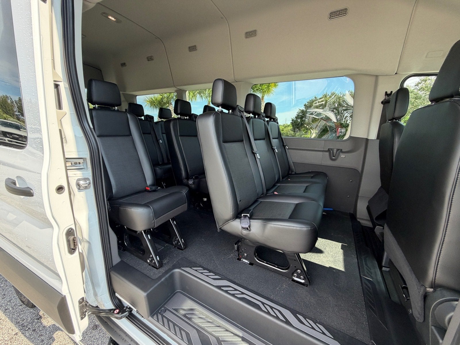 2027 Ford Transit Passenger Wagon XL