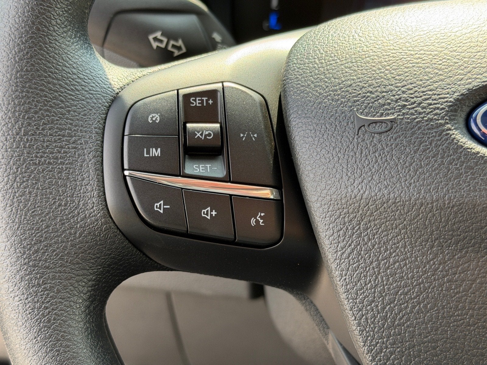 2027 Ford Transit Passenger Wagon XL