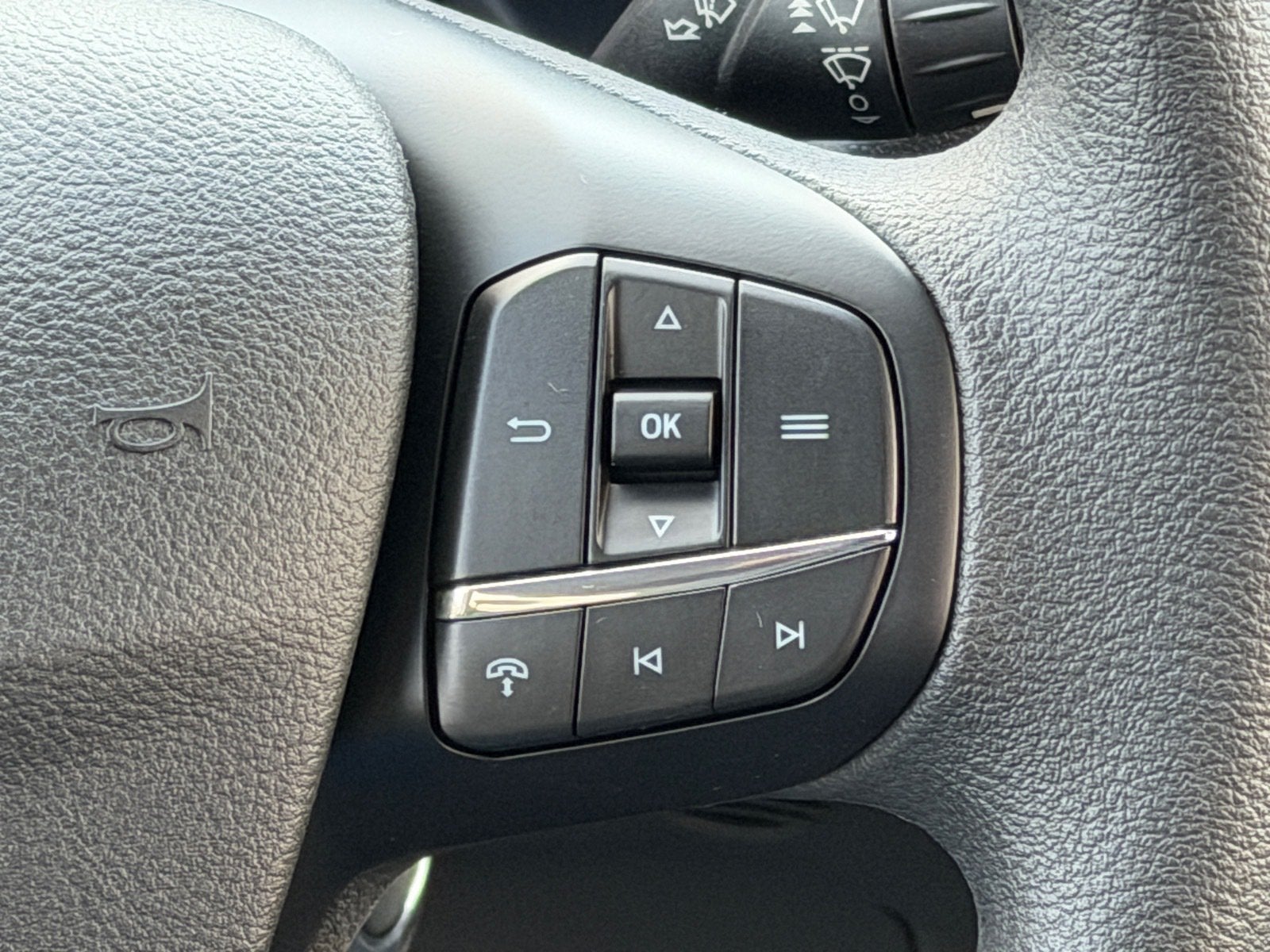 2027 Ford Transit Passenger Wagon Passenger Van XL