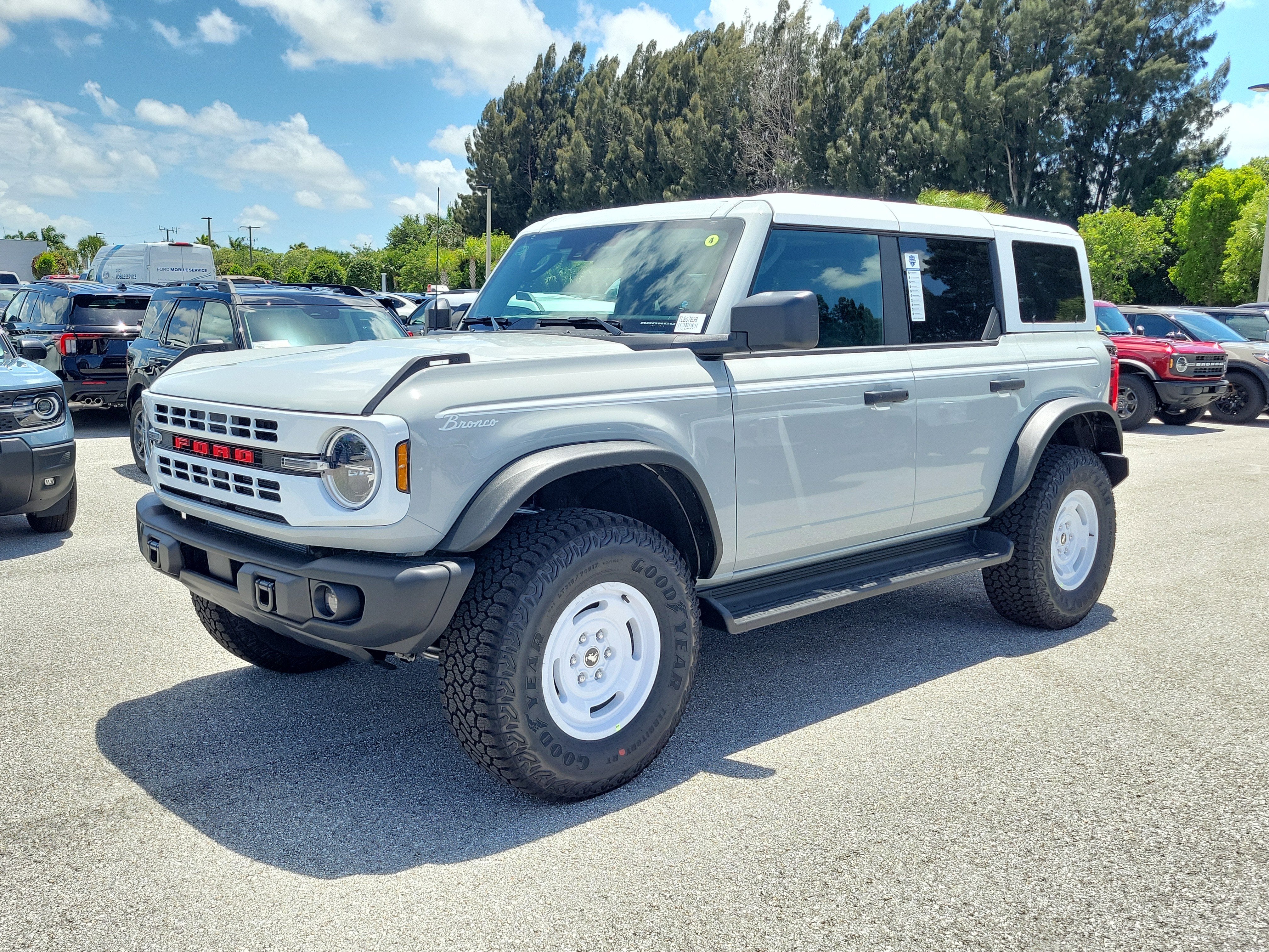 2026 Ford Bronco Heritage Edition