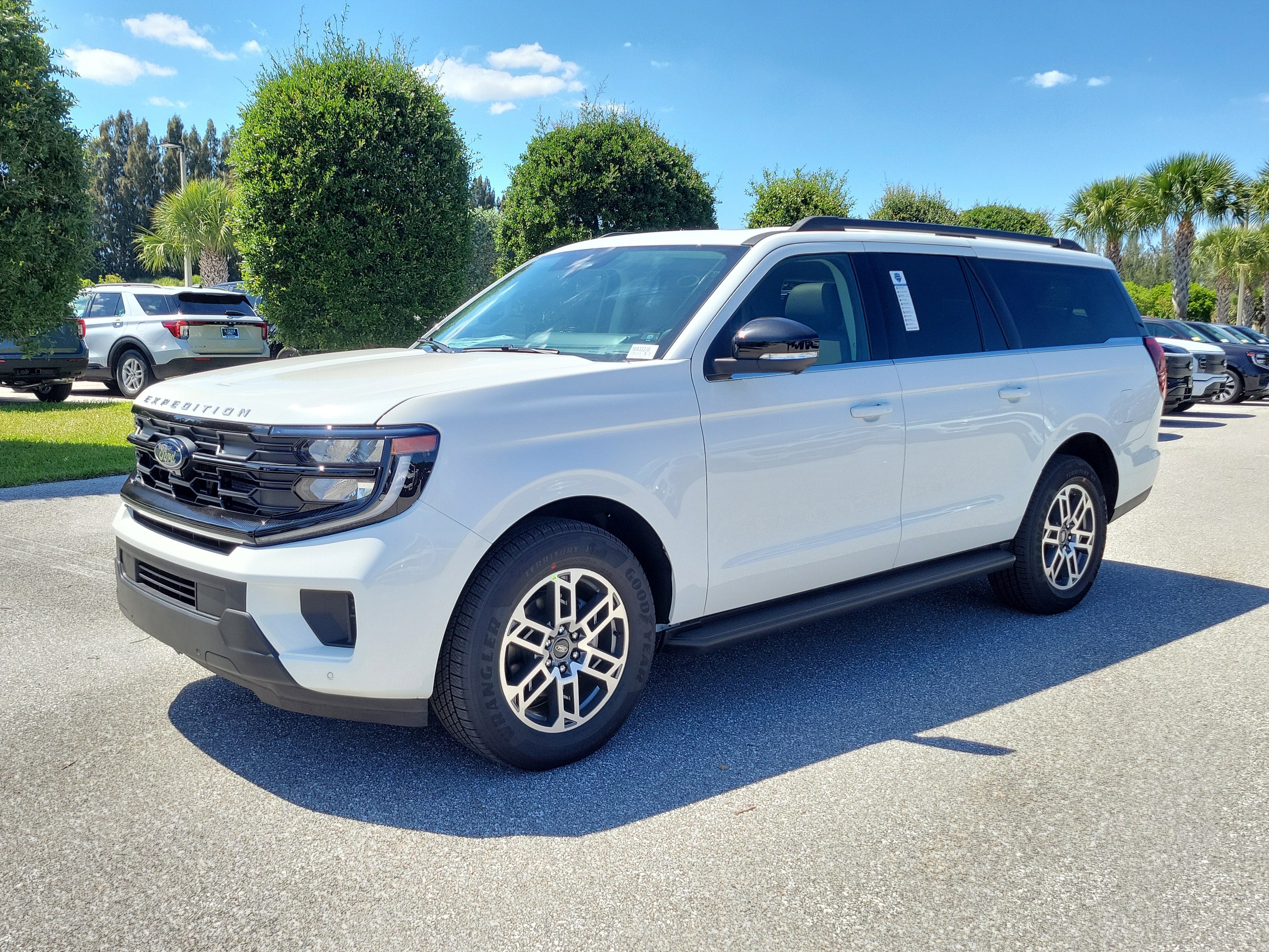 2026 Ford Expedition Max Active