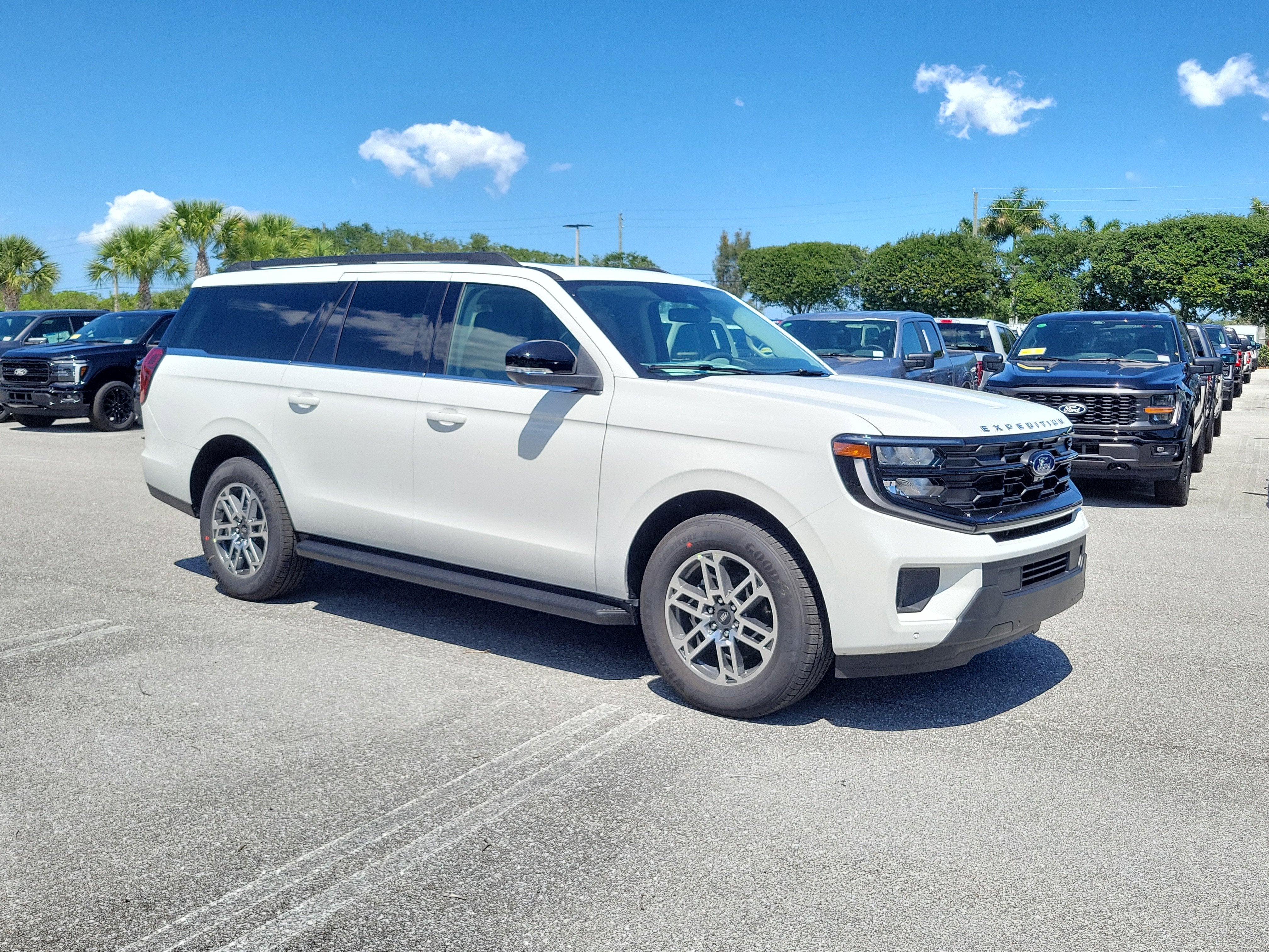 2026 Ford Expedition Max Active