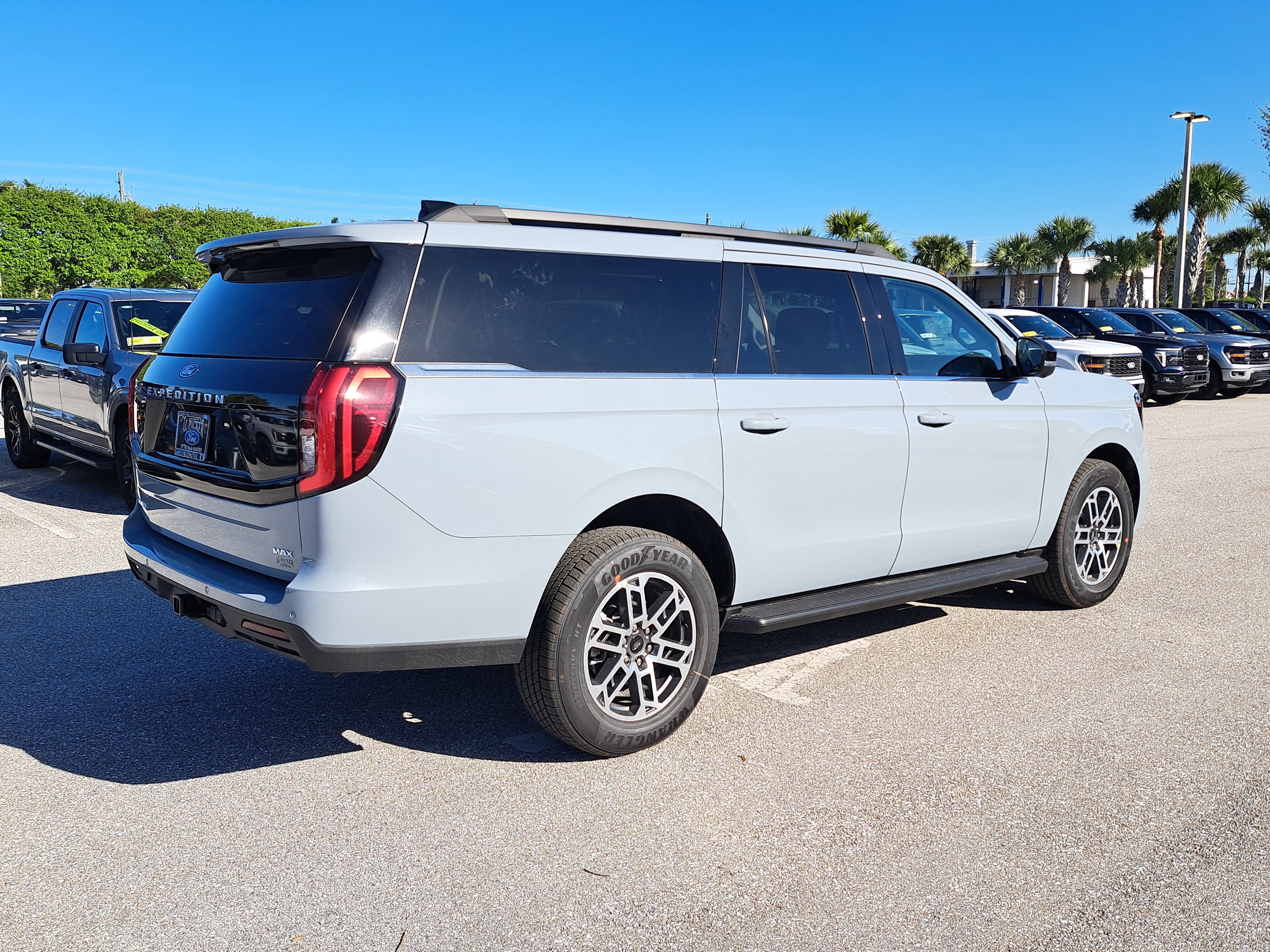 2026 Ford Expedition Max Active