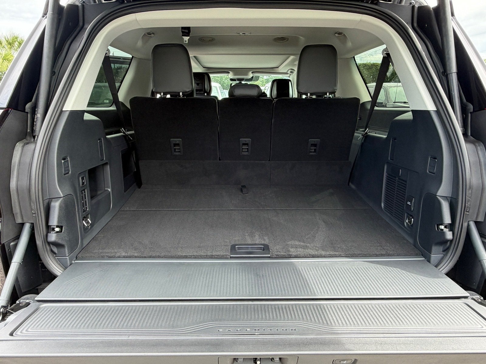 2027 Ford Expedition Max Active