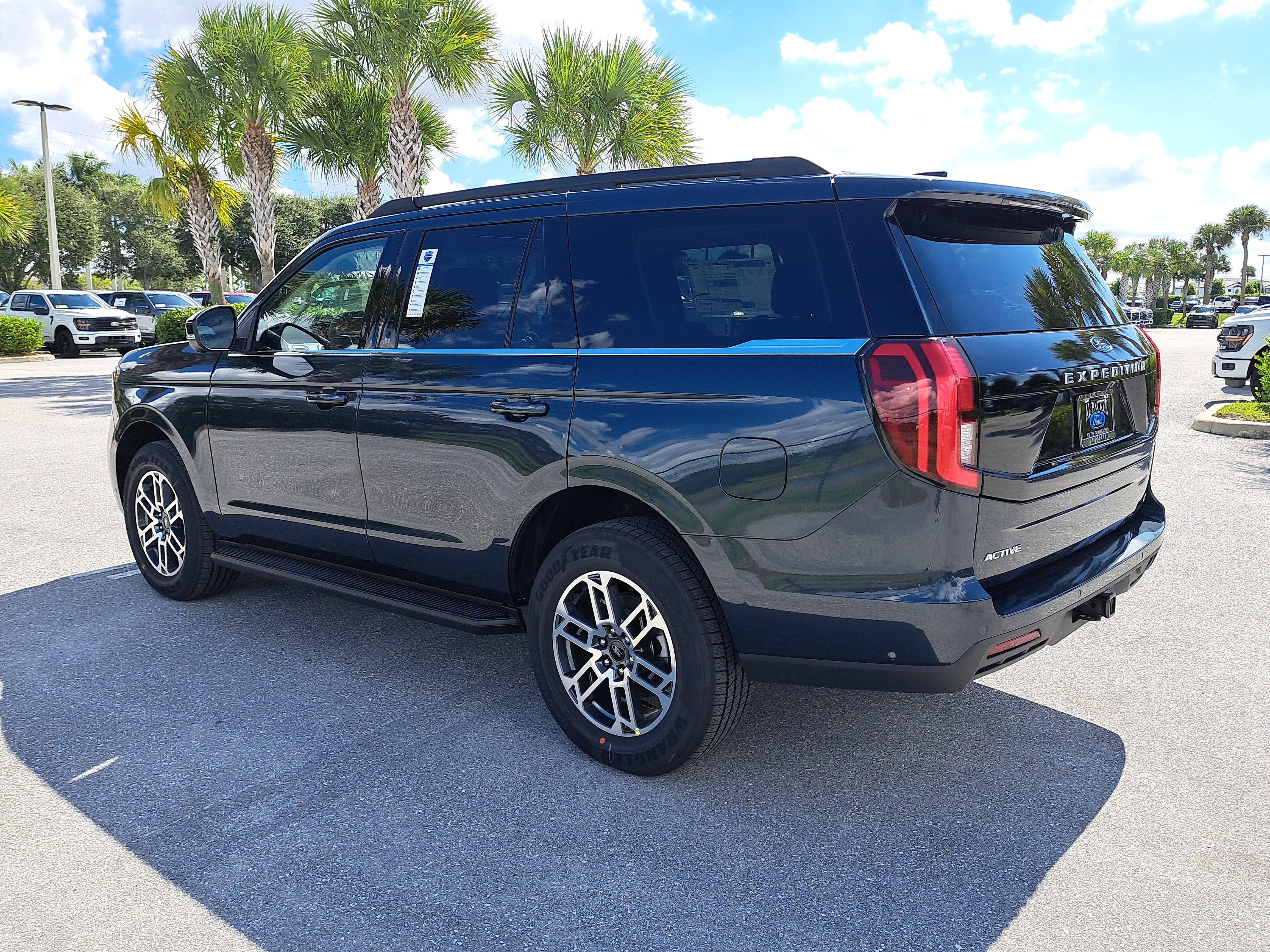 2025 Ford Expedition Active