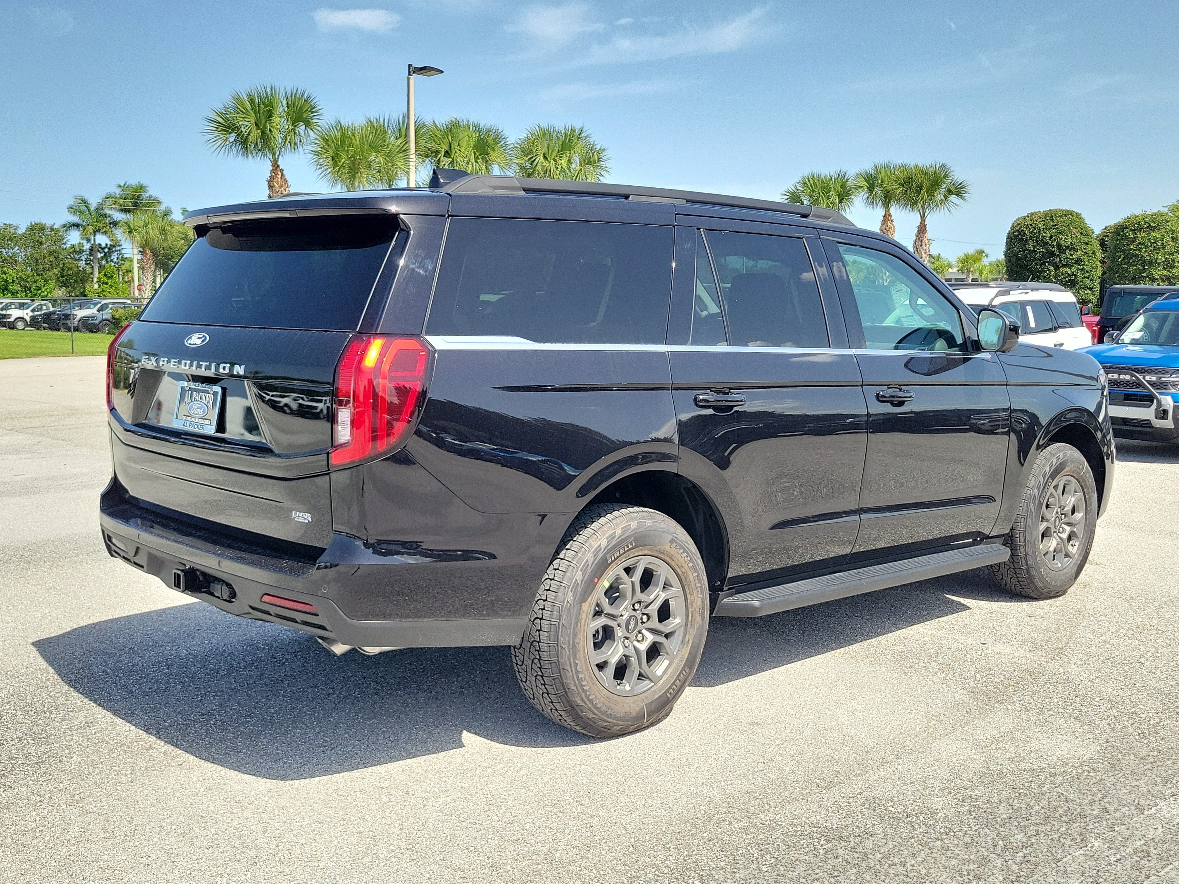 2027 Ford Expedition Active