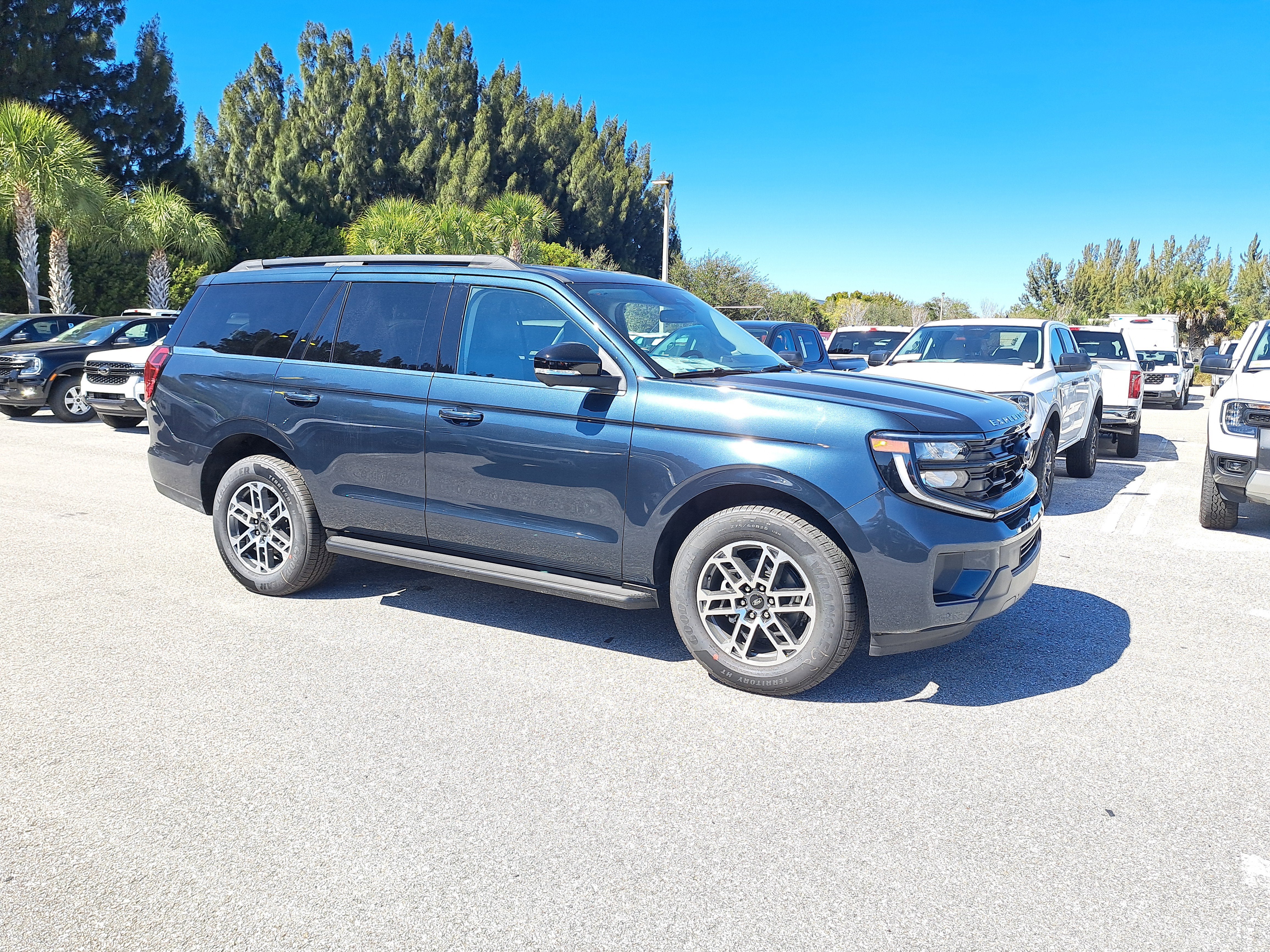 2026 Ford Expedition Active