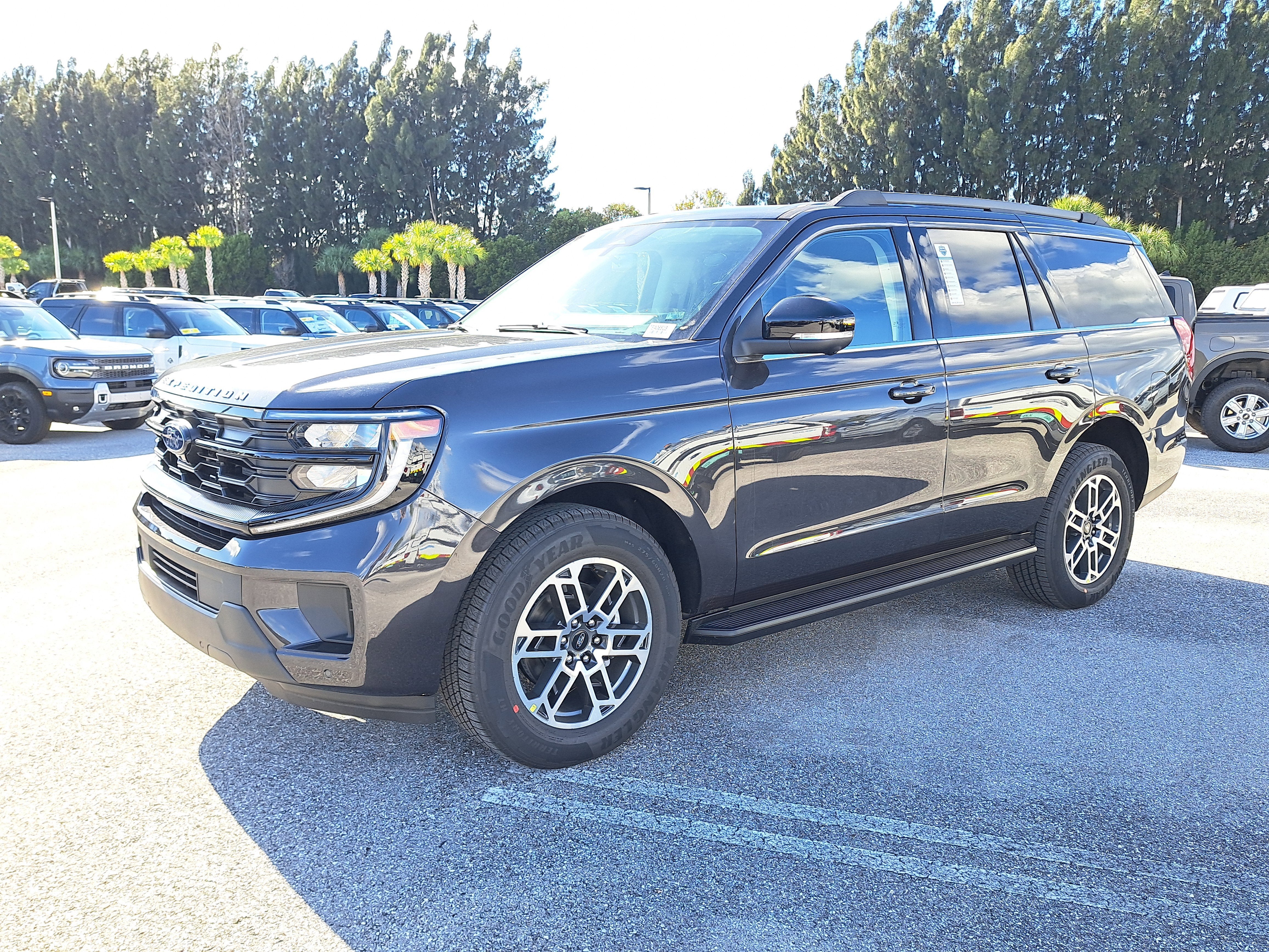 2026 Ford Expedition Active