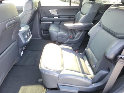 2027 Ford Expedition Platinum