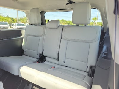 2027 Ford Expedition Platinum