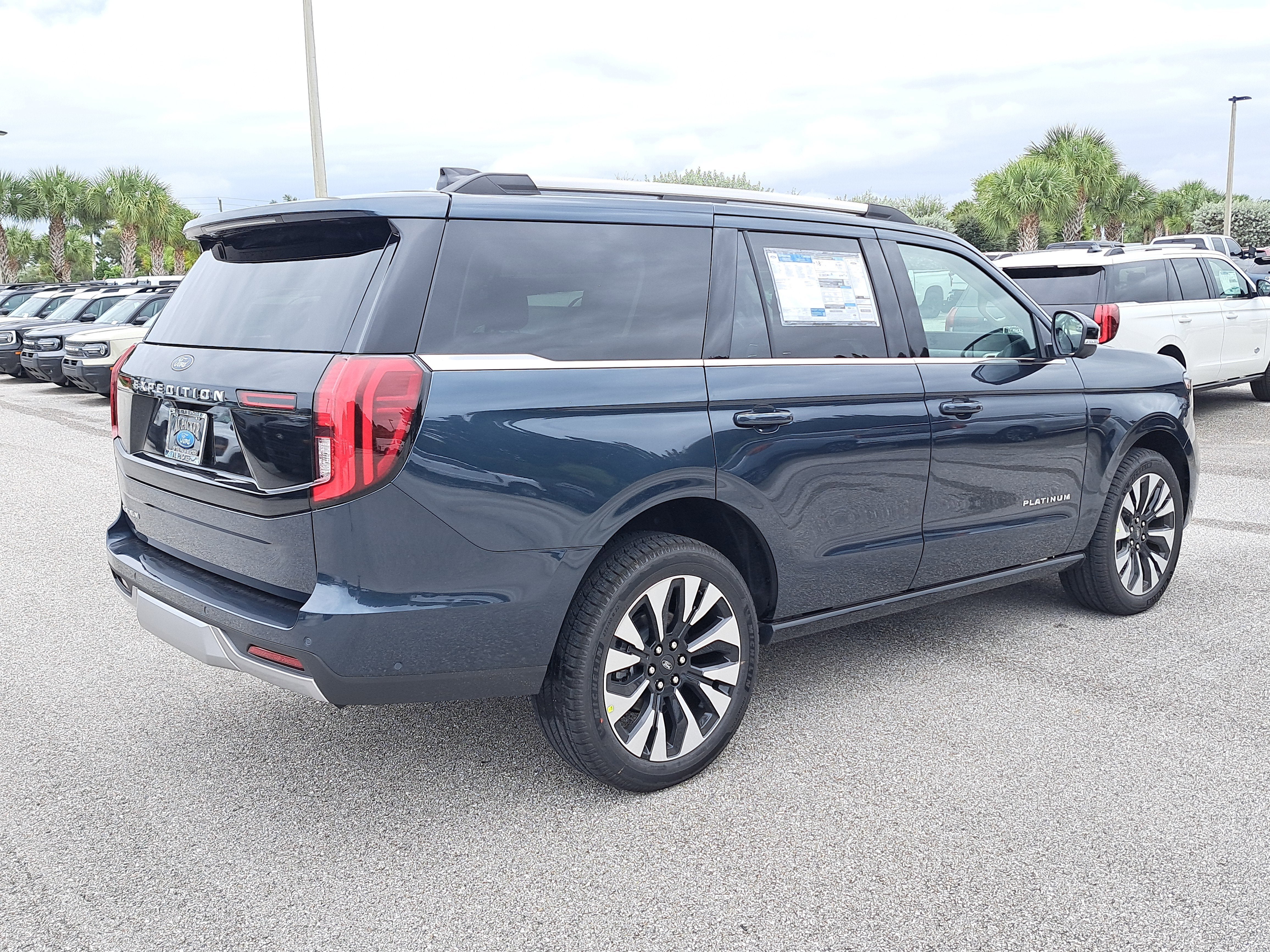 2025 Ford Expedition Platinum