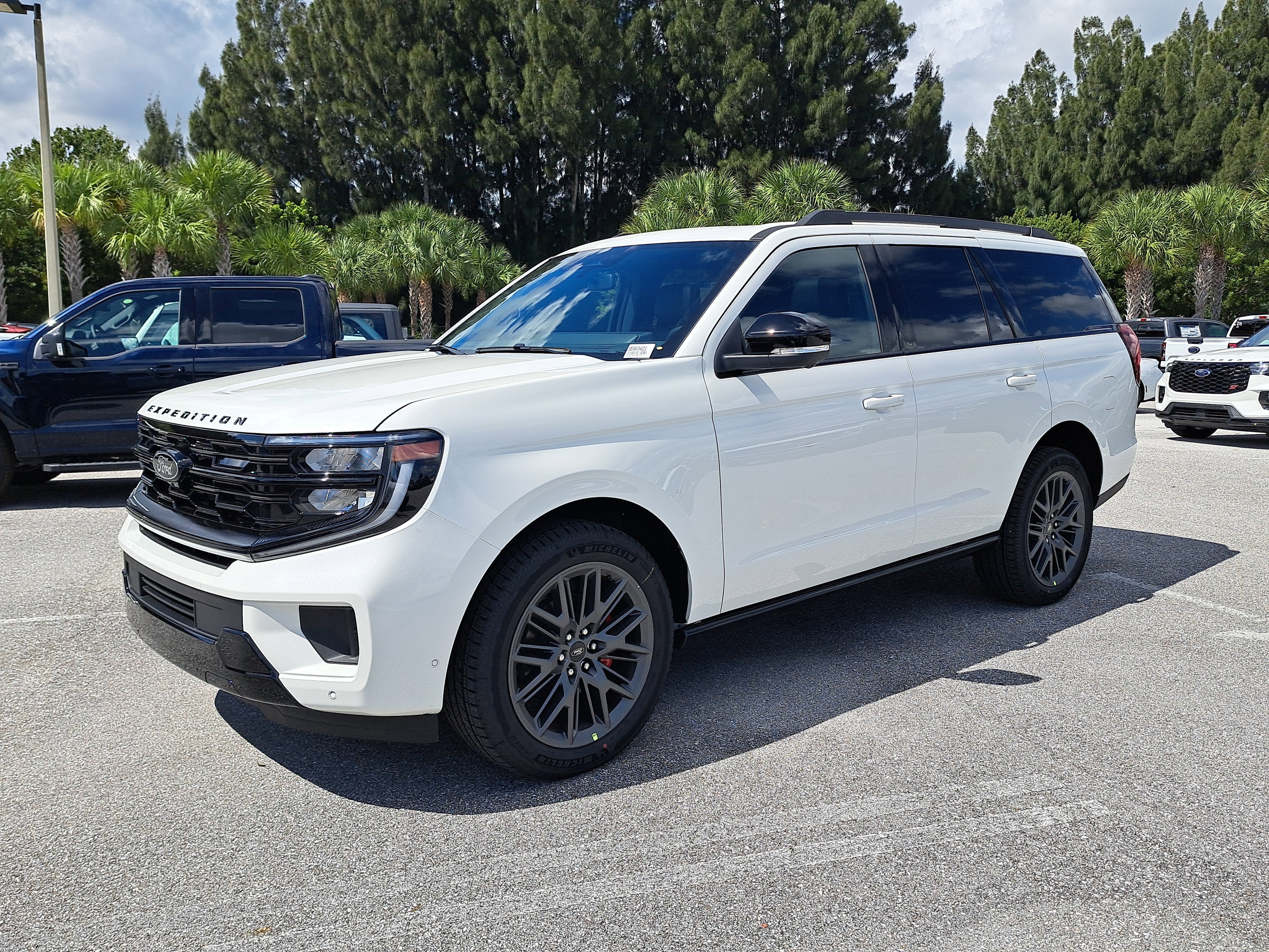 2025 Ford Expedition Platinum