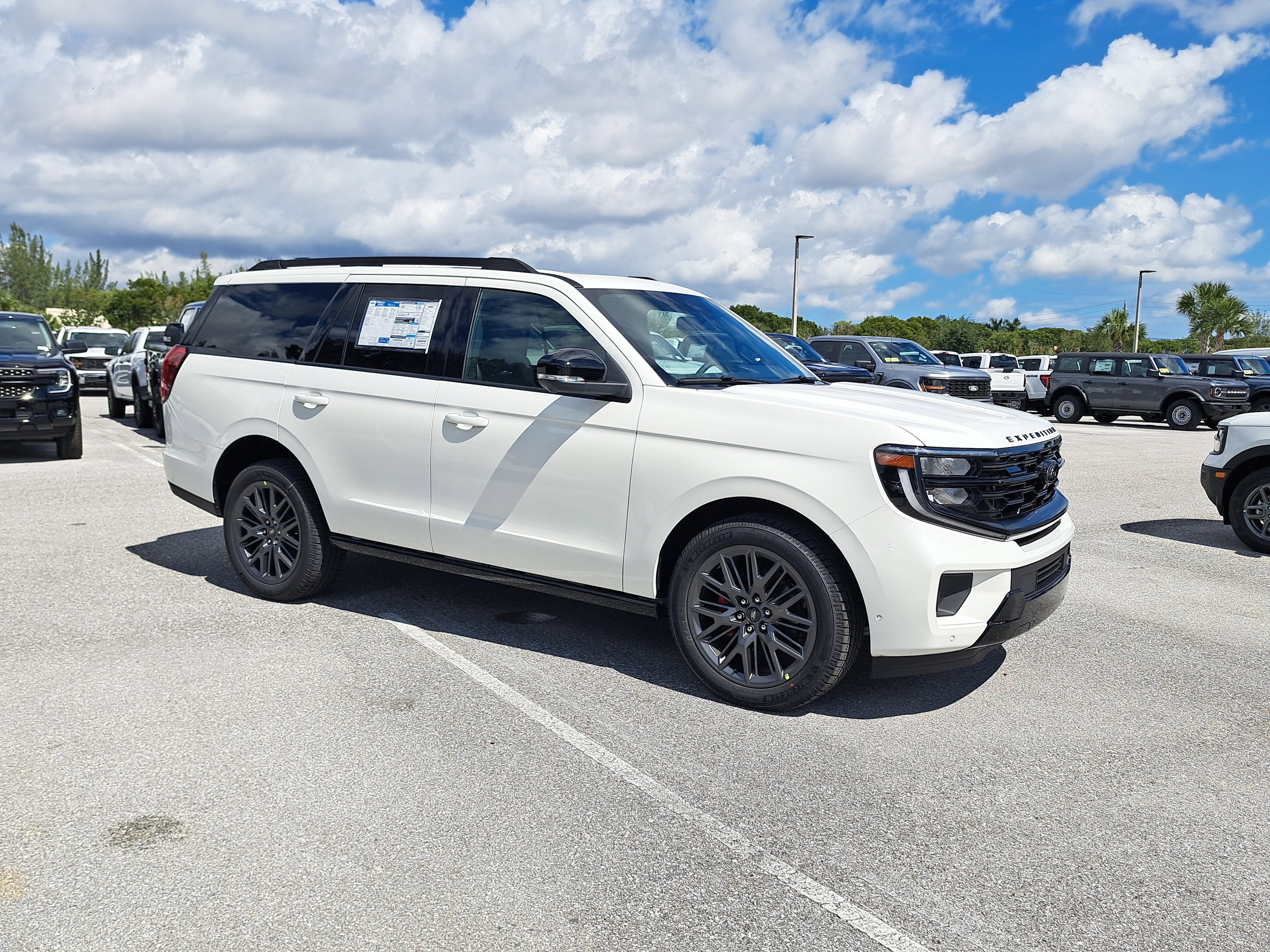 2025 Ford Expedition Platinum