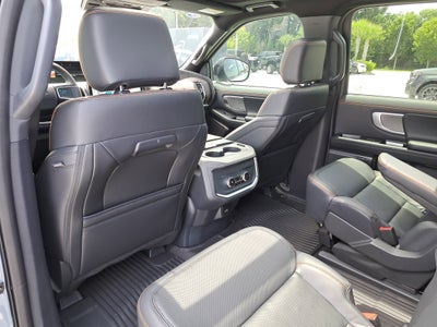 2025 Ford Expedition Tremor