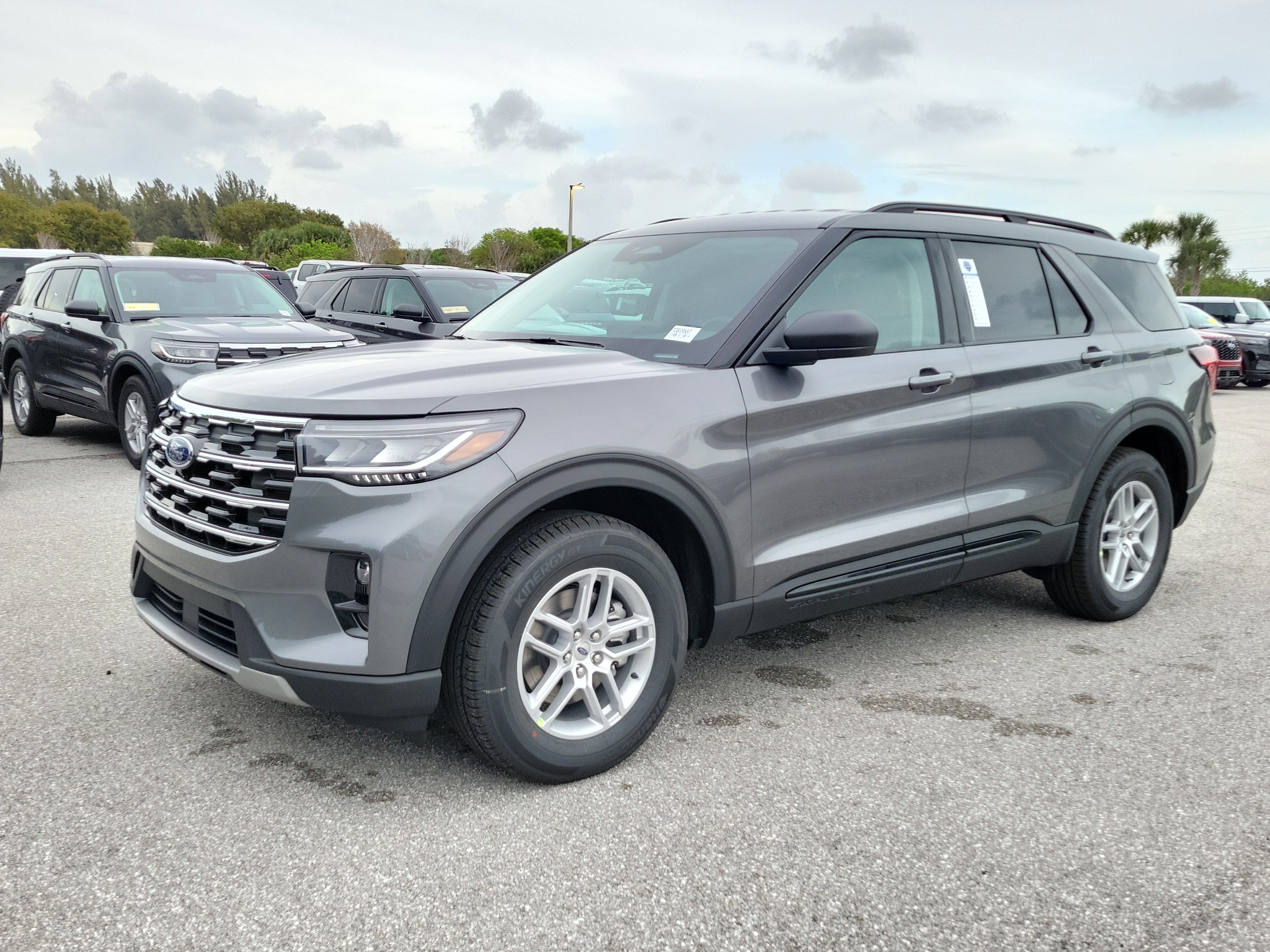 2026 Ford Explorer Active w/200A Pkg