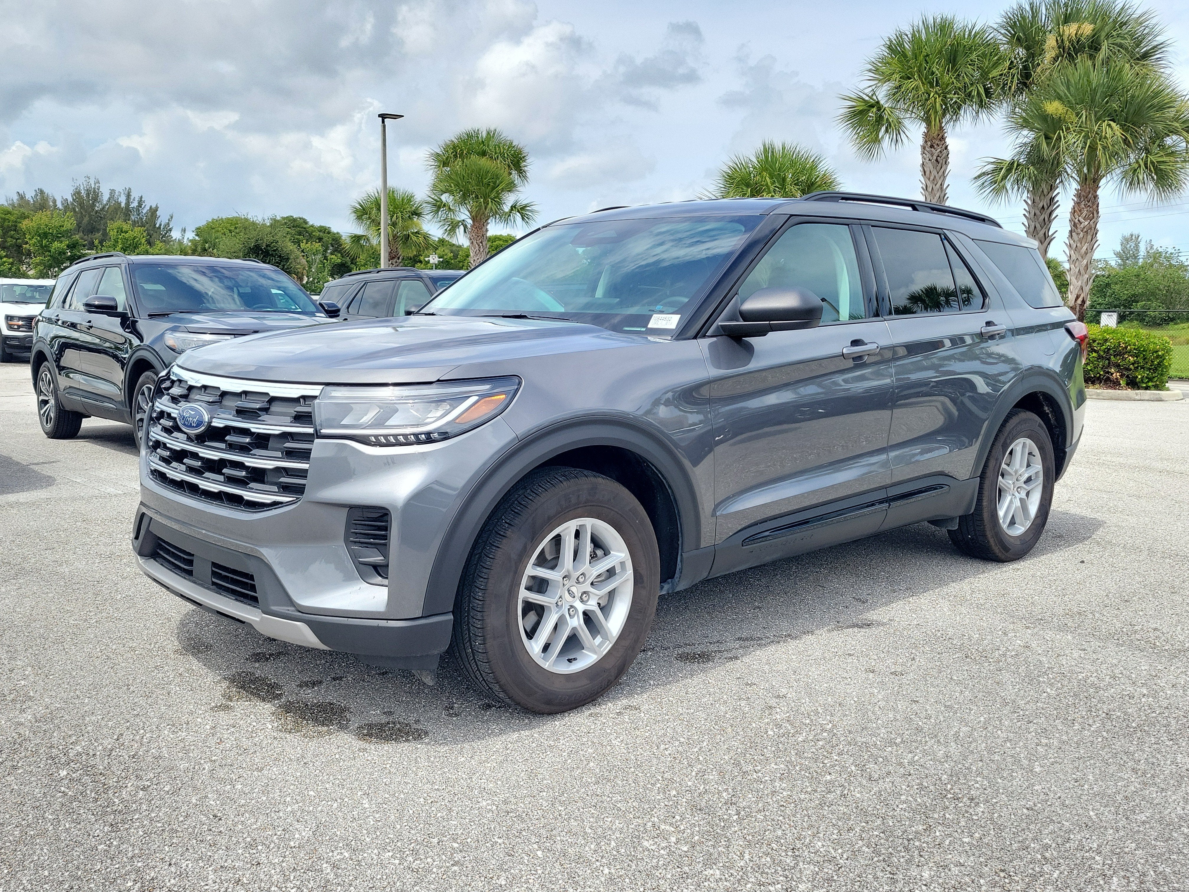 2026 Ford Explorer Active w/200A Pkg