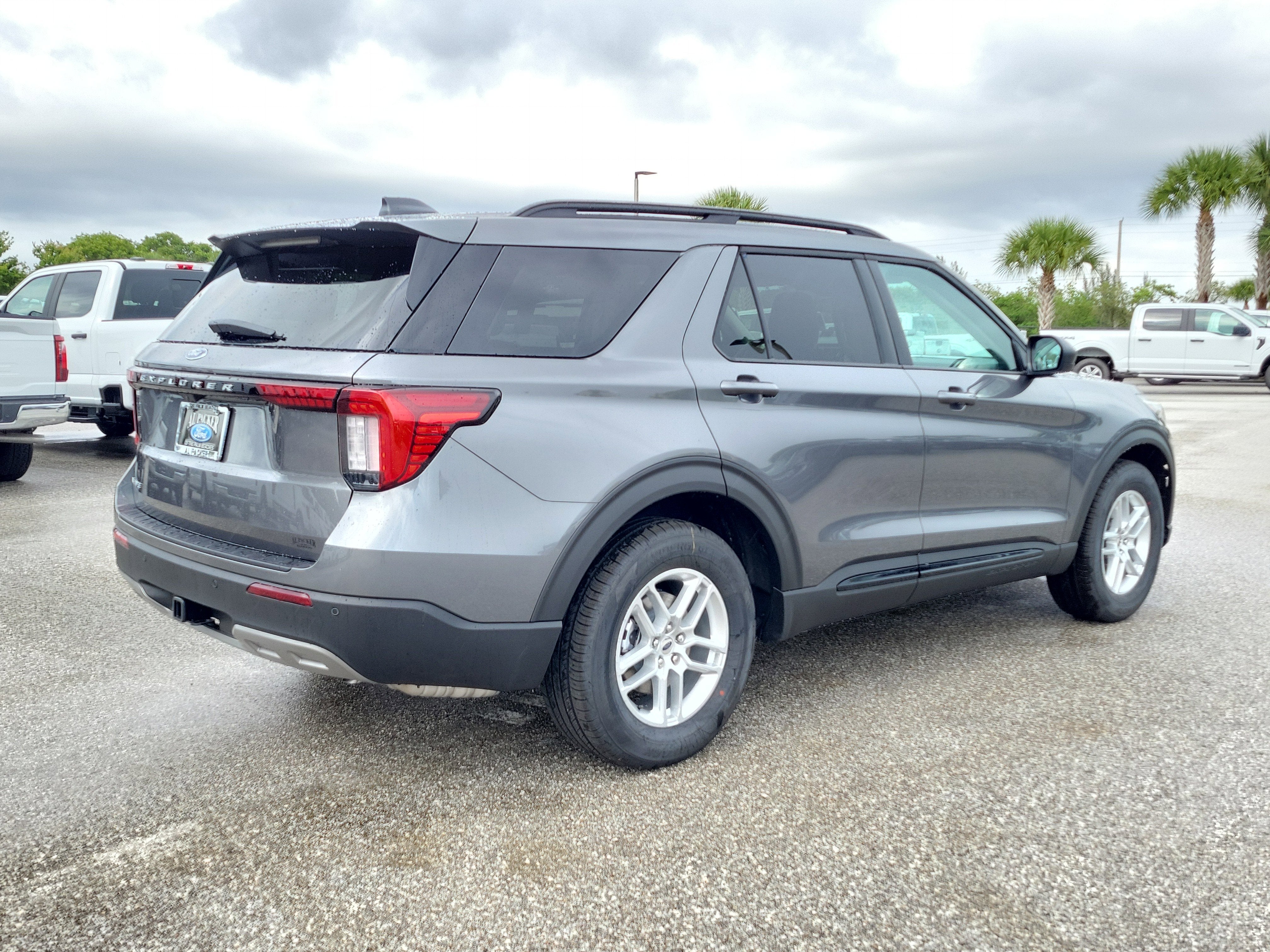 2026 Ford Explorer Active w/200A Pkg