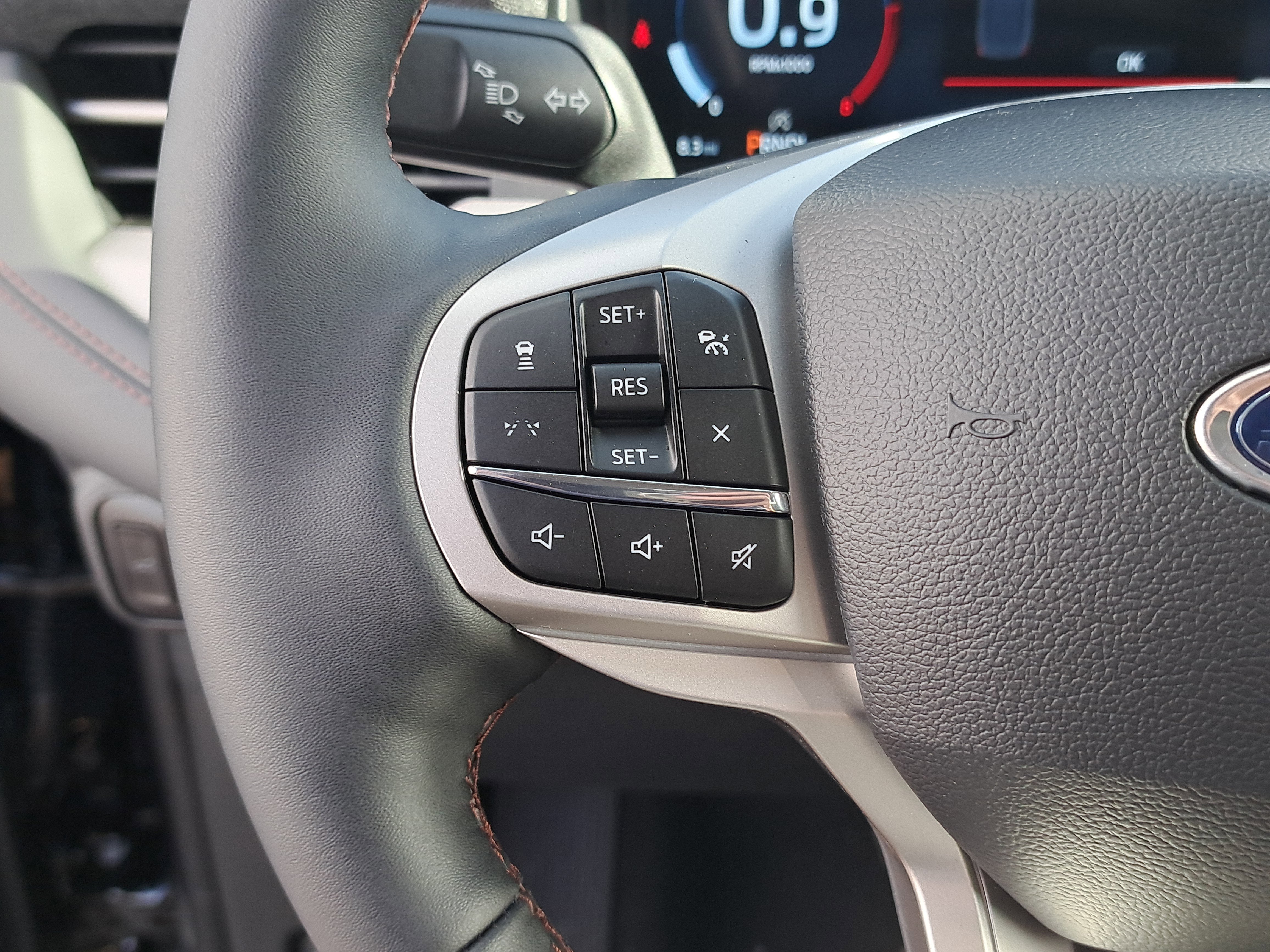 2026 Ford Explorer Active w/200A Pkg