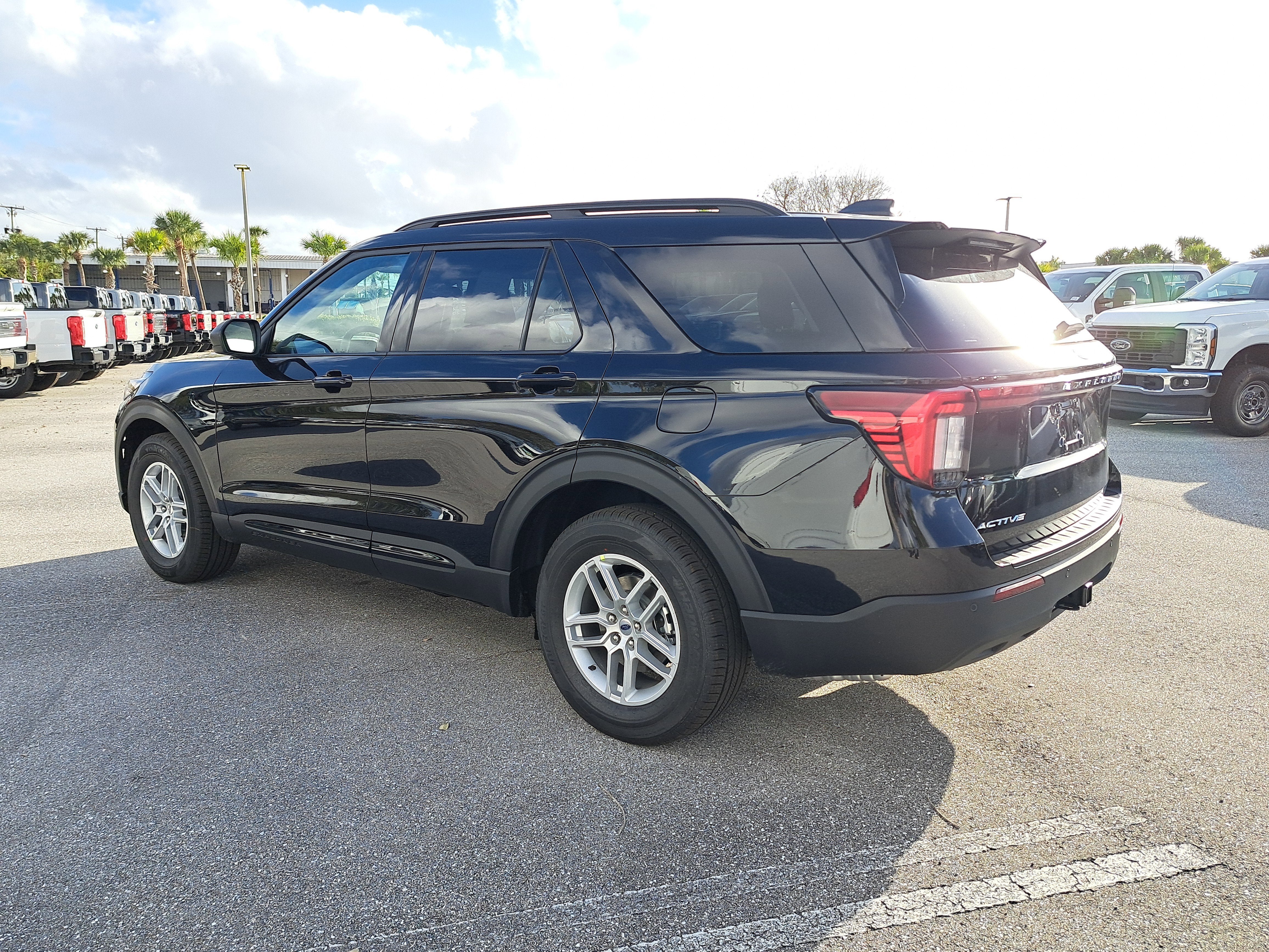 2026 Ford Explorer Active w/200A Pkg