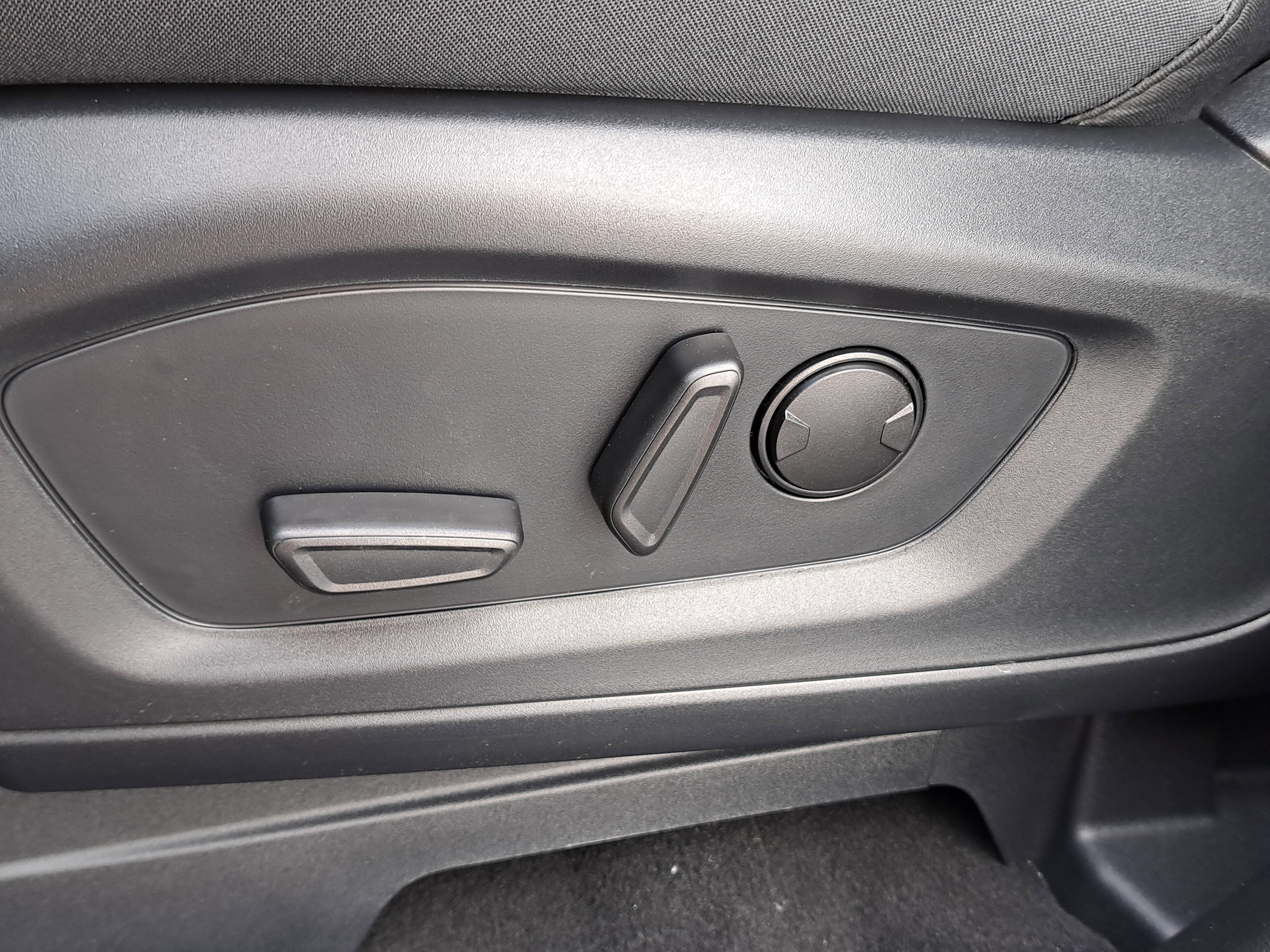 2026 Ford Explorer XLT