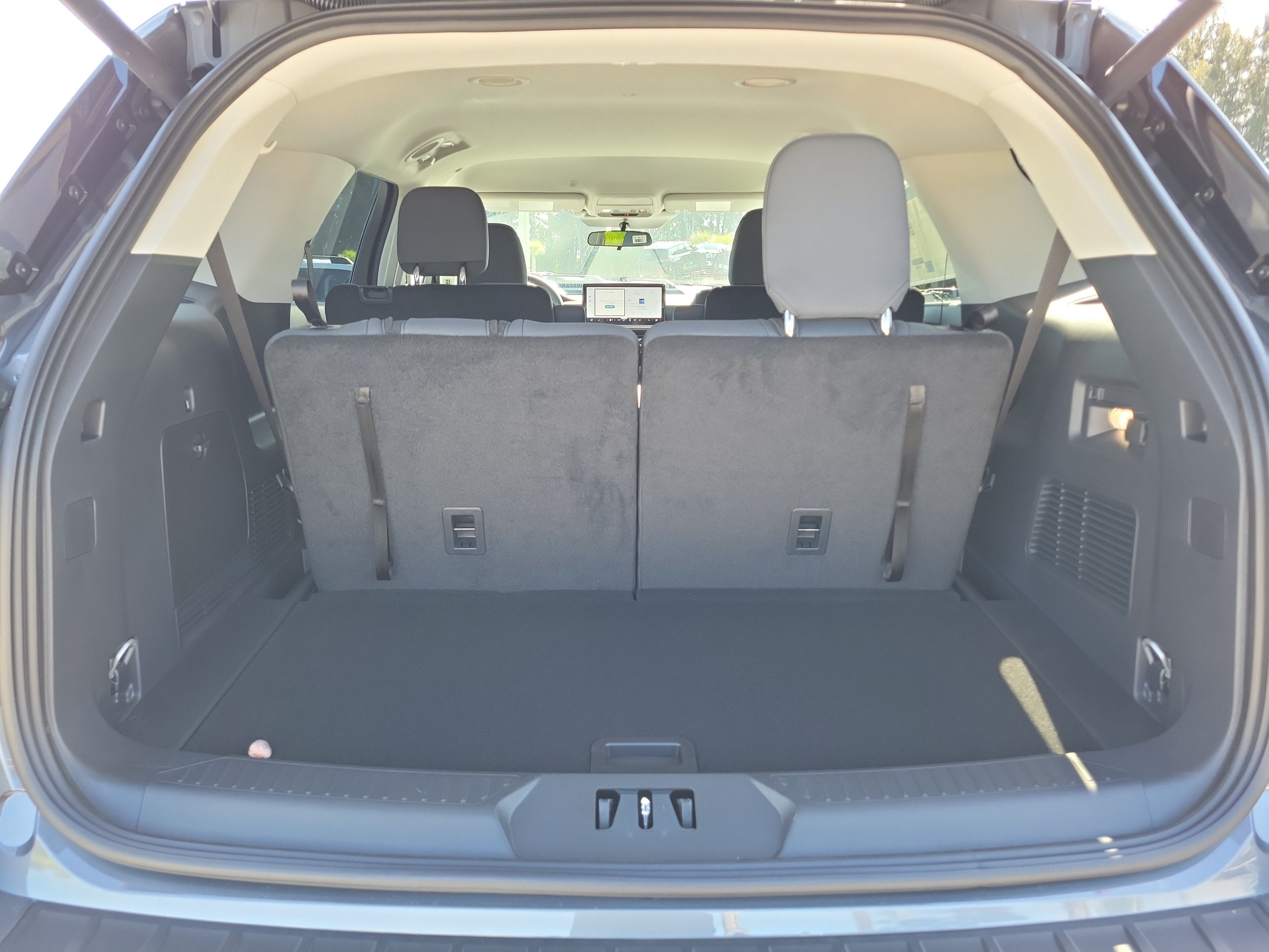 2026 Ford Explorer XLT