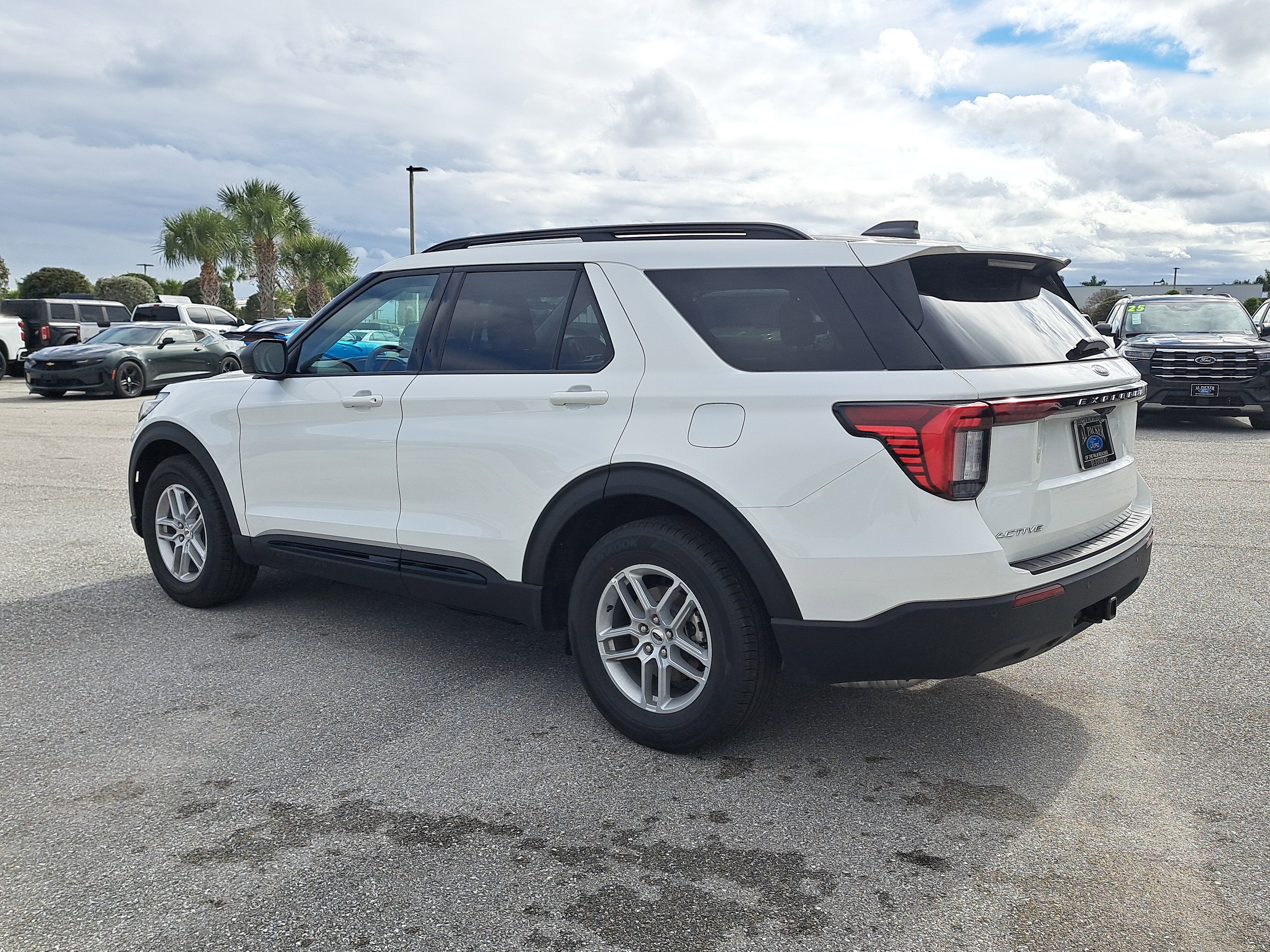 2026 Ford Explorer Active w/200A Pkg
