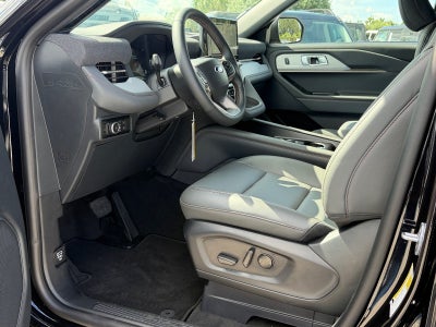 2027 Ford Explorer Active w/200A Pkg