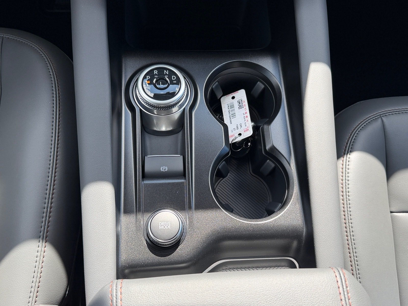 2027 Ford Explorer Active w/200A Pkg