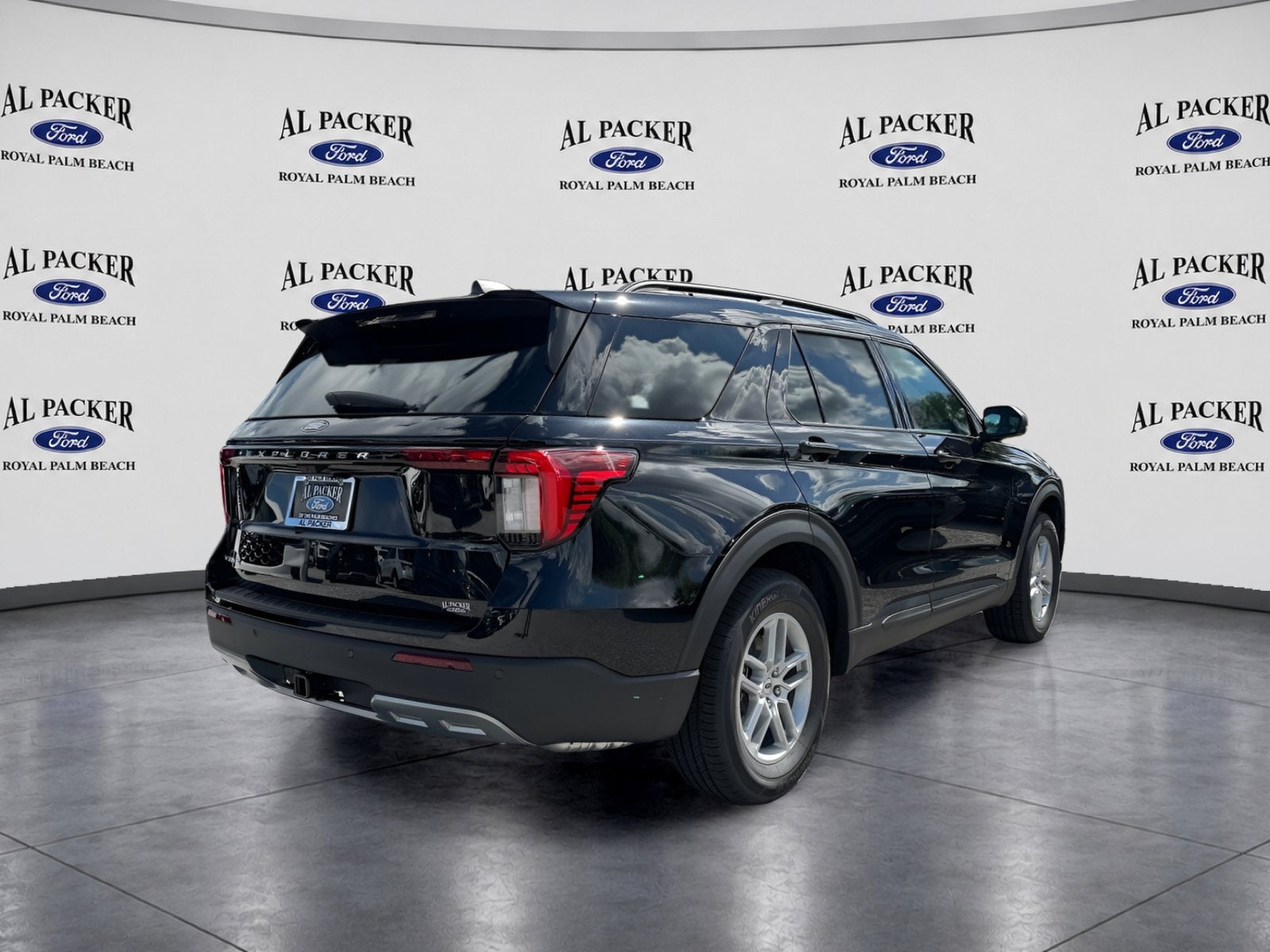 2027 Ford Explorer Active w/200A Pkg