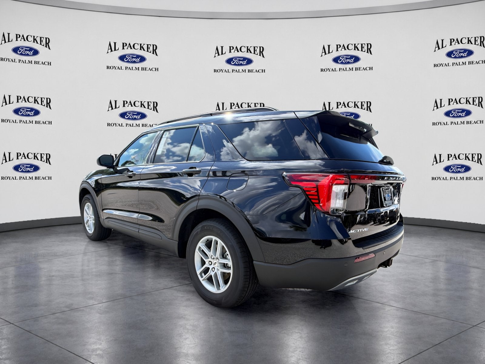 2027 Ford Explorer Active w/200A Pkg