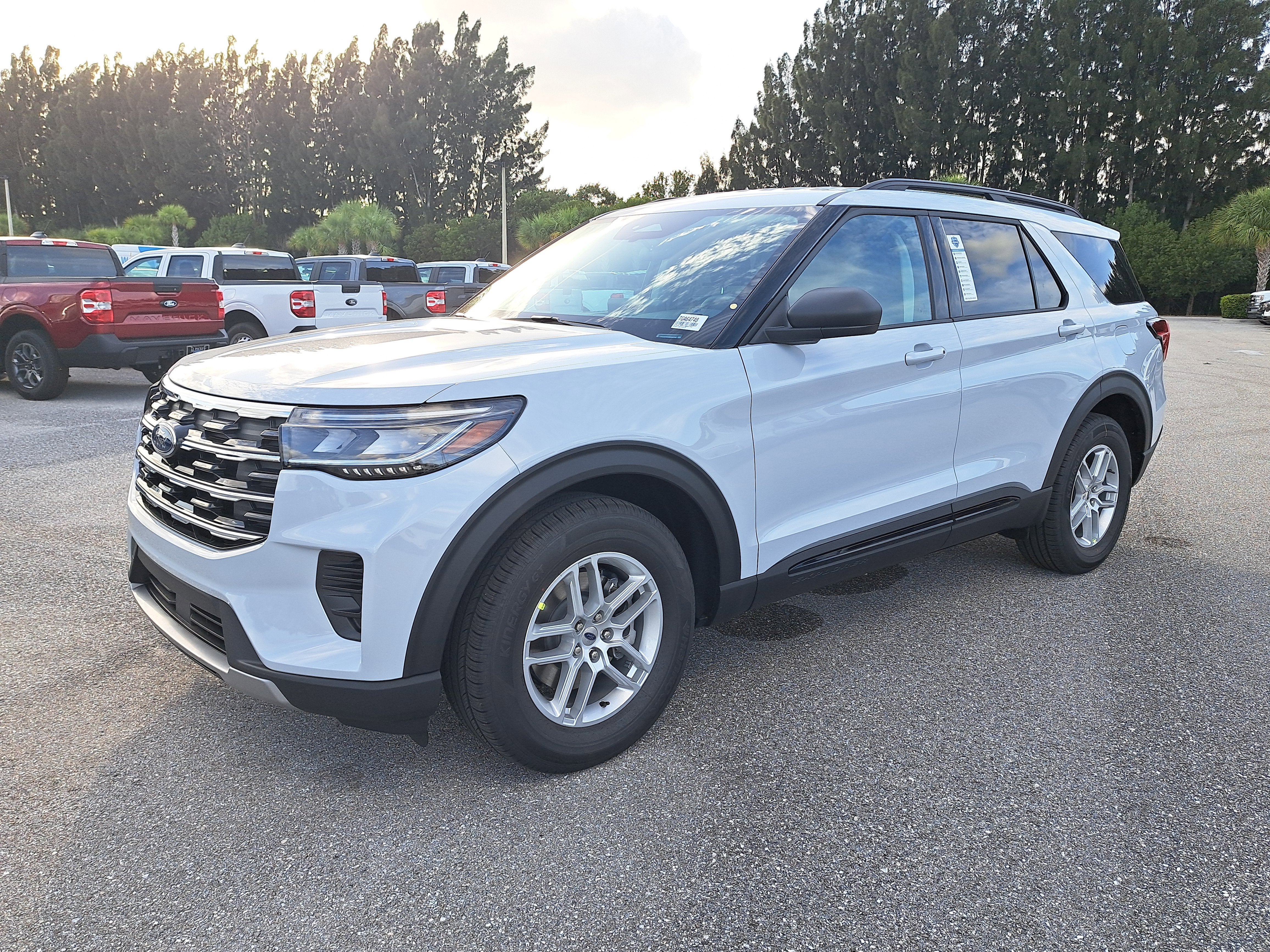 2026 Ford Explorer Active w/200A Pkg