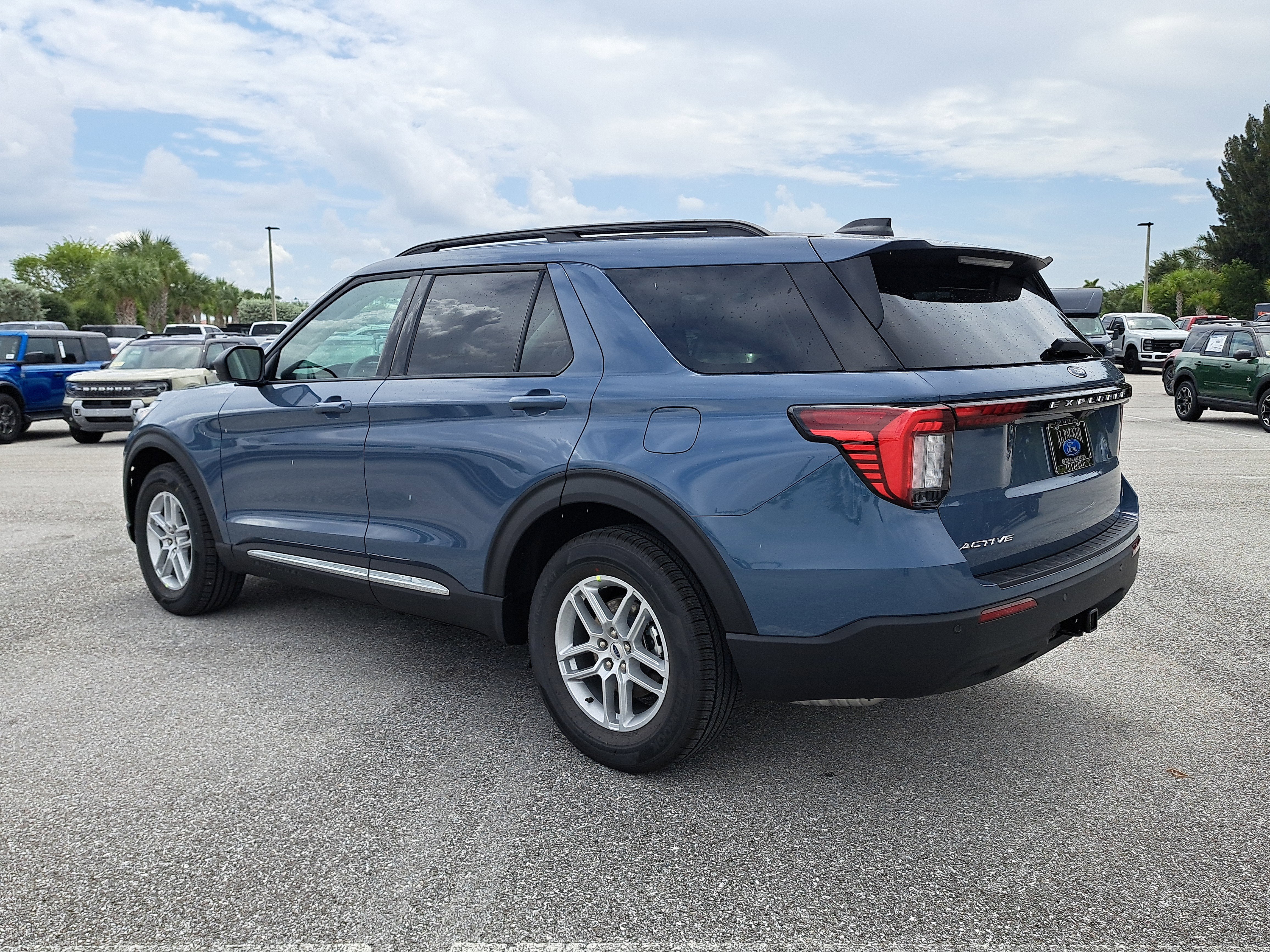2025 Ford Explorer Active