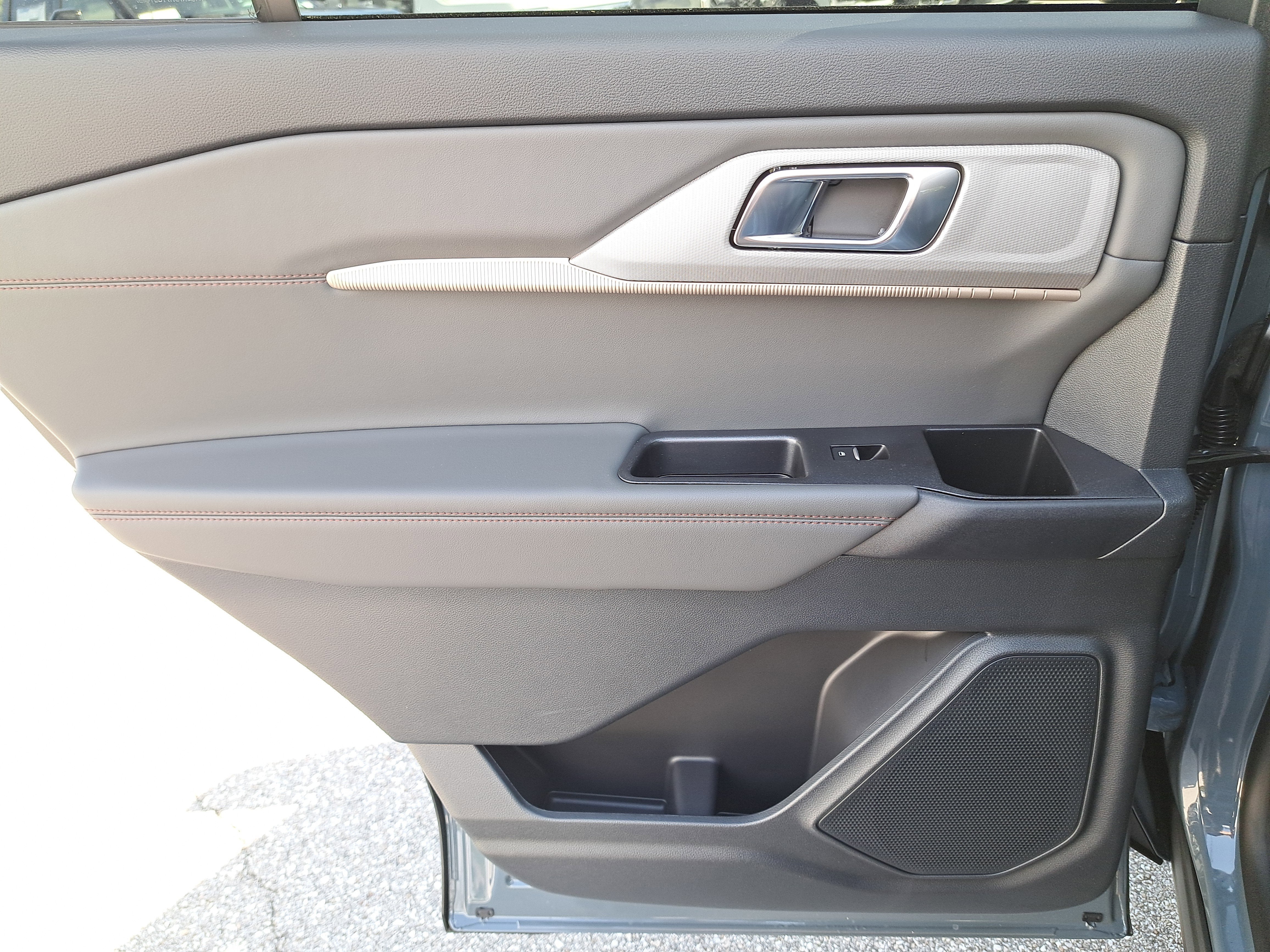 2026 Ford Explorer XLT